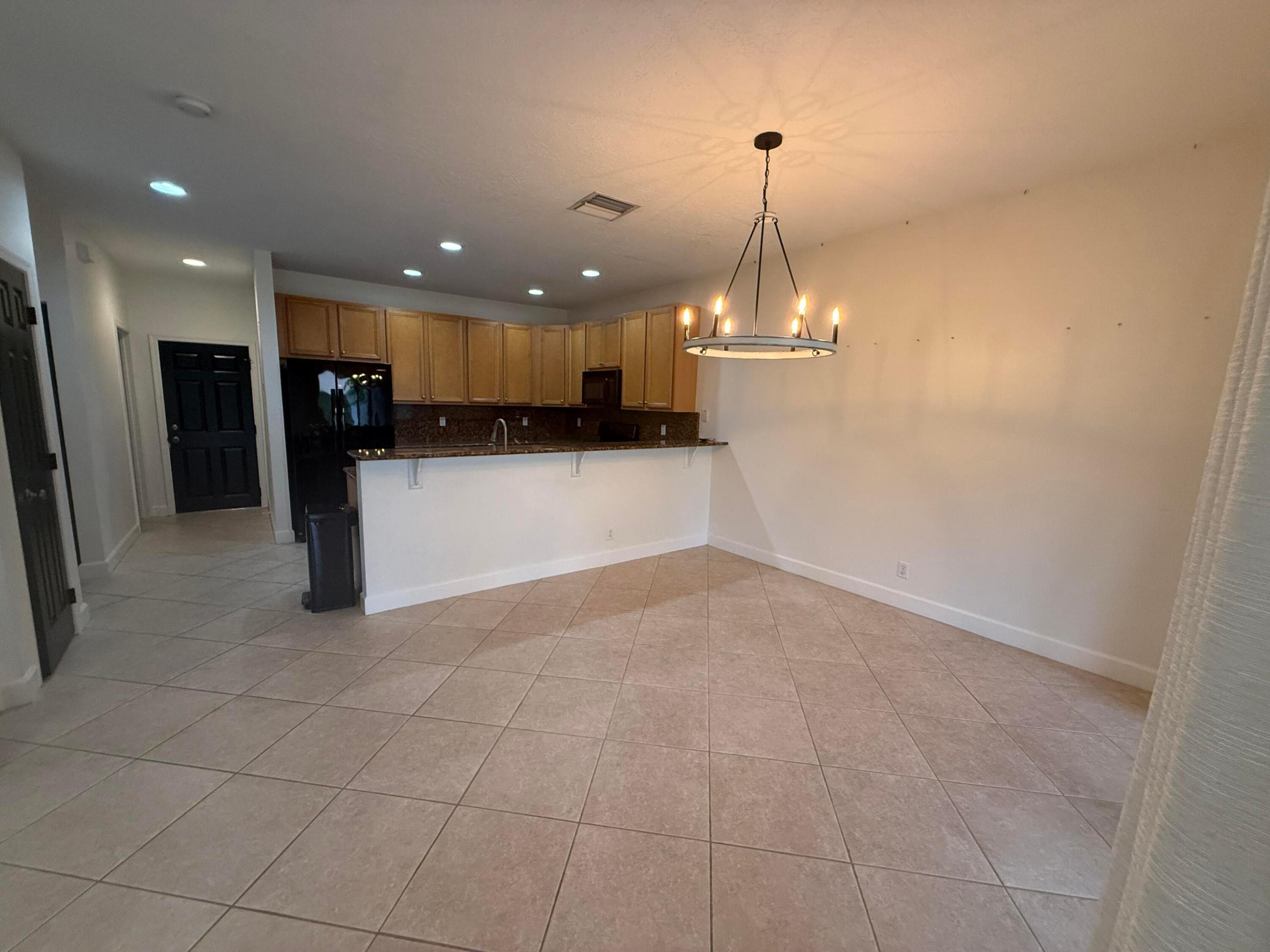 OWL POINTE CONDO - Residential Lease