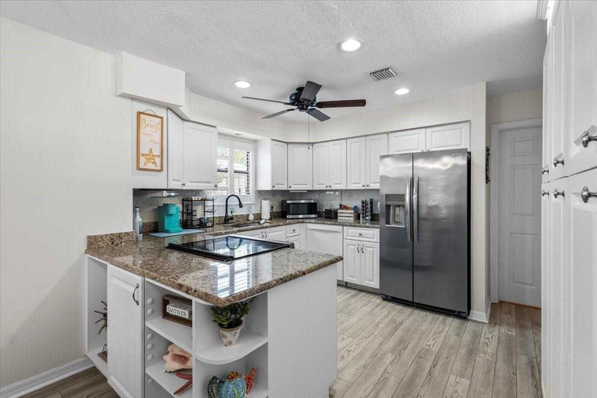 THE FIRST FAIRWAY - Residential Lease