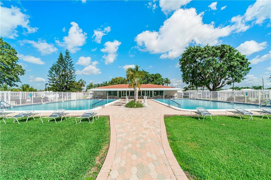 Mainlands Of Tamarac Lake - Residential