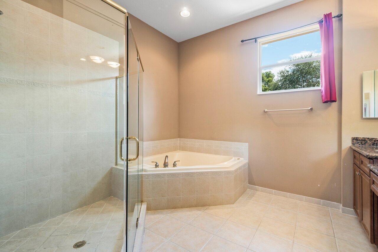 ISLES AT WELLINGTON 8 - Residential