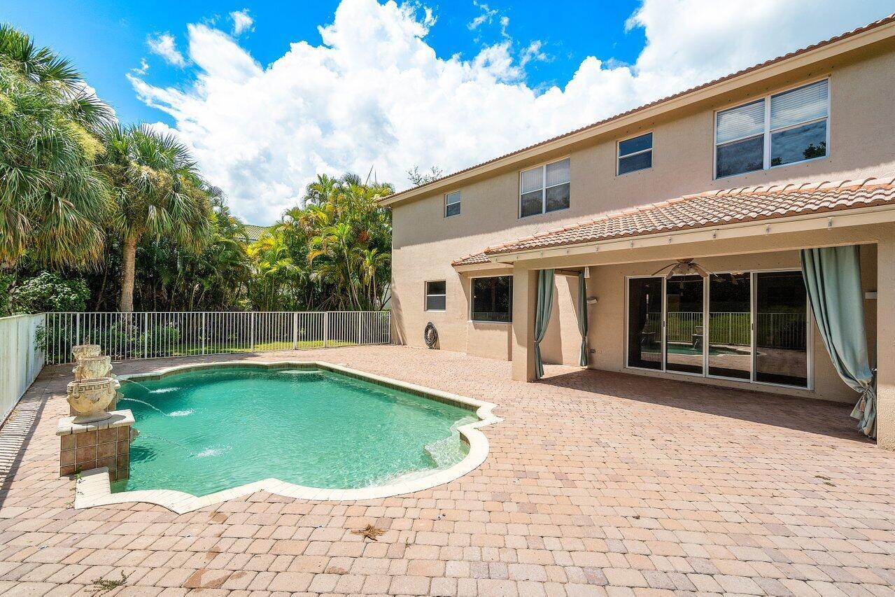 ISLES AT WELLINGTON 8 - Residential