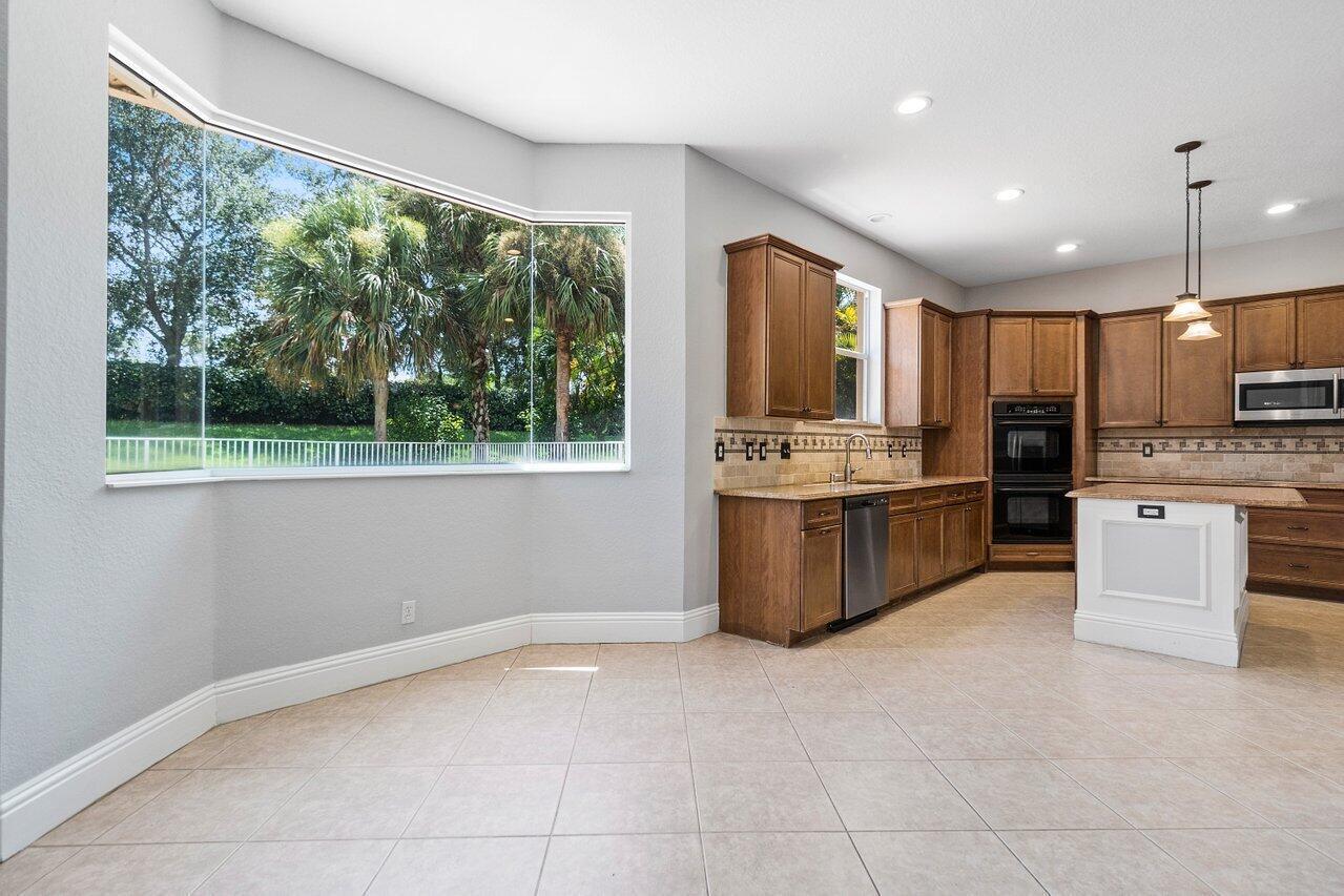 ISLES AT WELLINGTON 8 - Residential