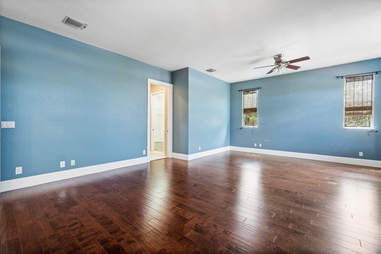 ISLES AT WELLINGTON 8 - Residential