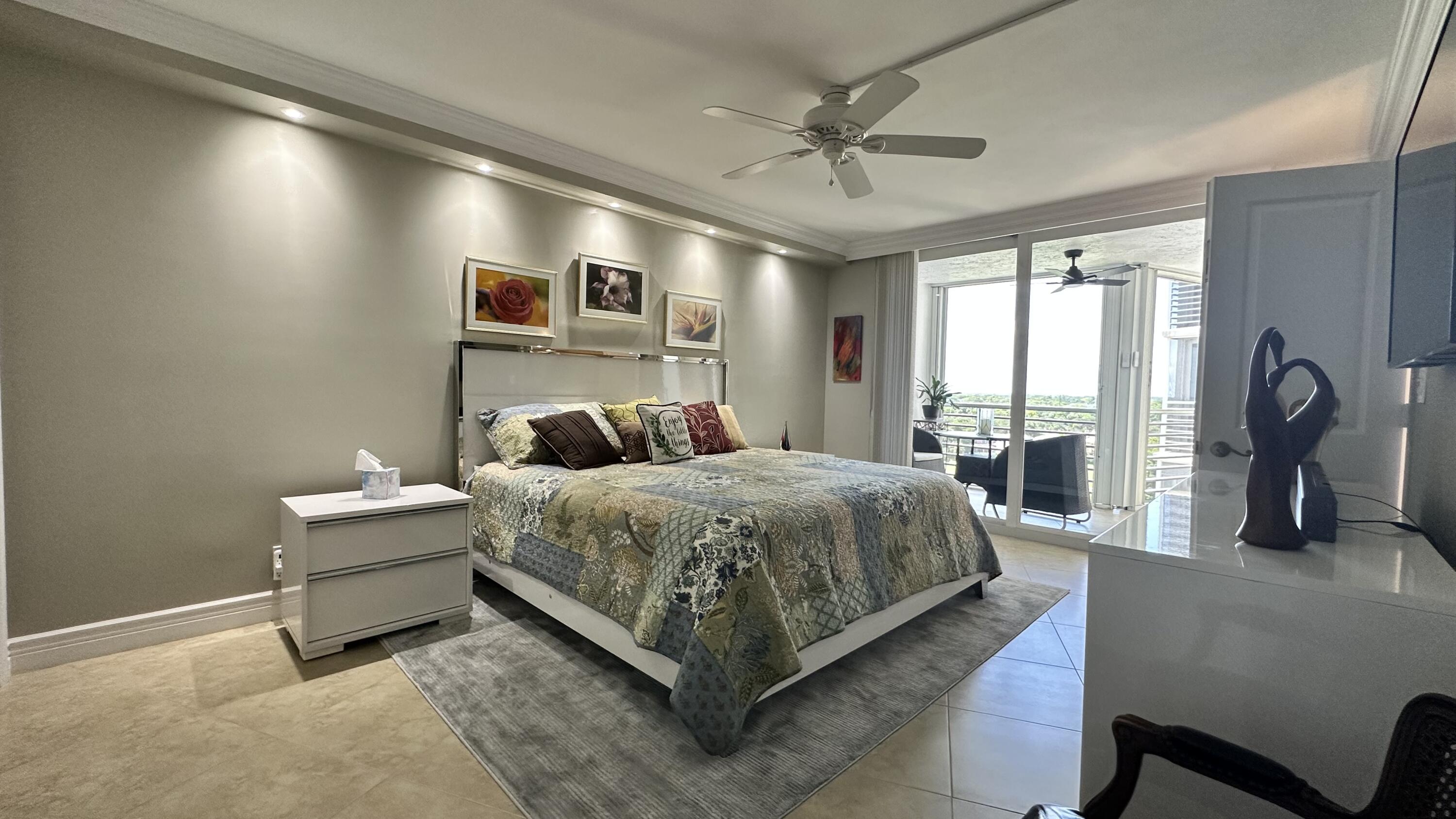 NO 114 PALM-AIRE COUNTRY CLUB - Residential