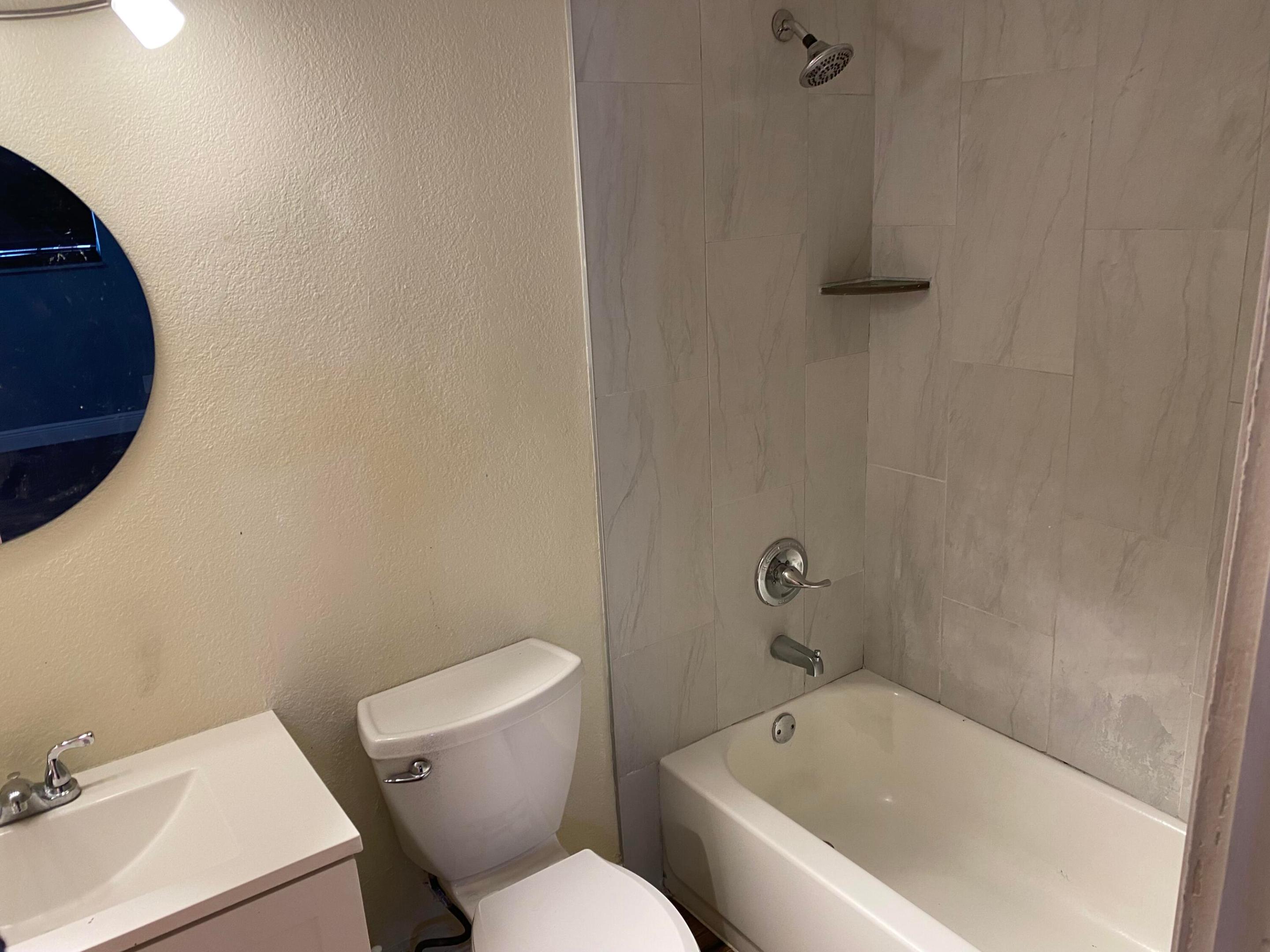 ESQUIRE LAKE ESTATES SEC 1 - Residential