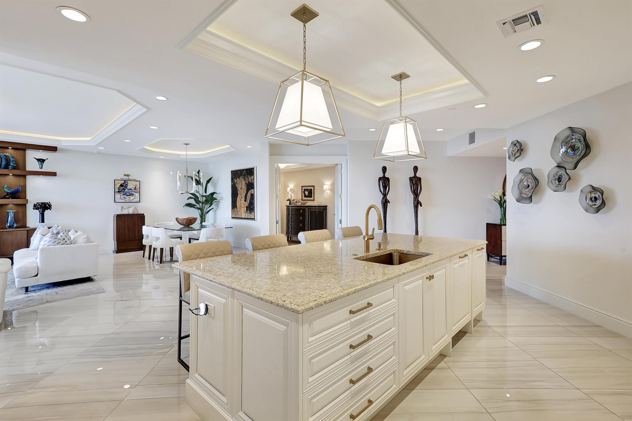 AZURE CONDO - Residential