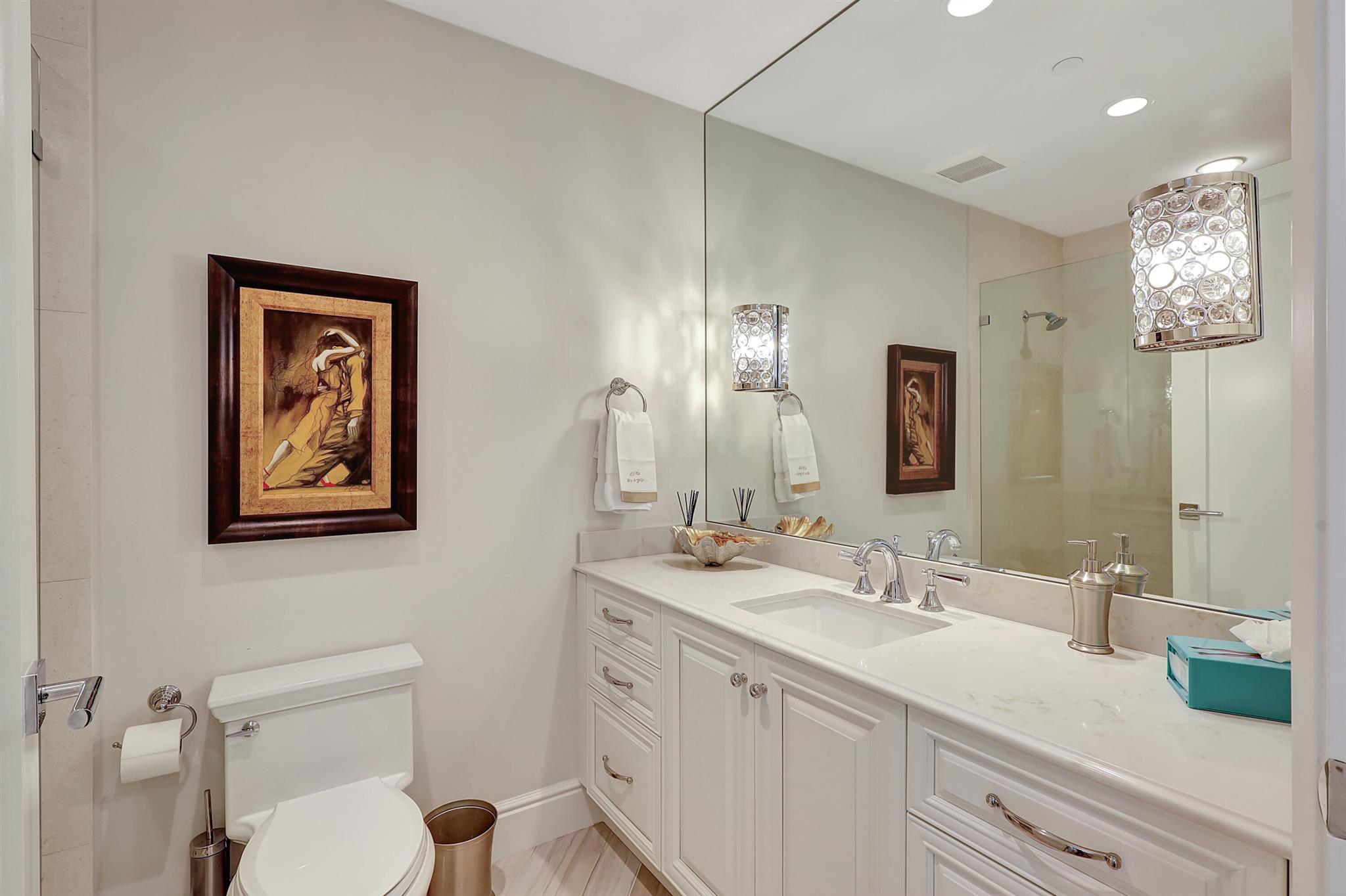 AZURE CONDO - Residential