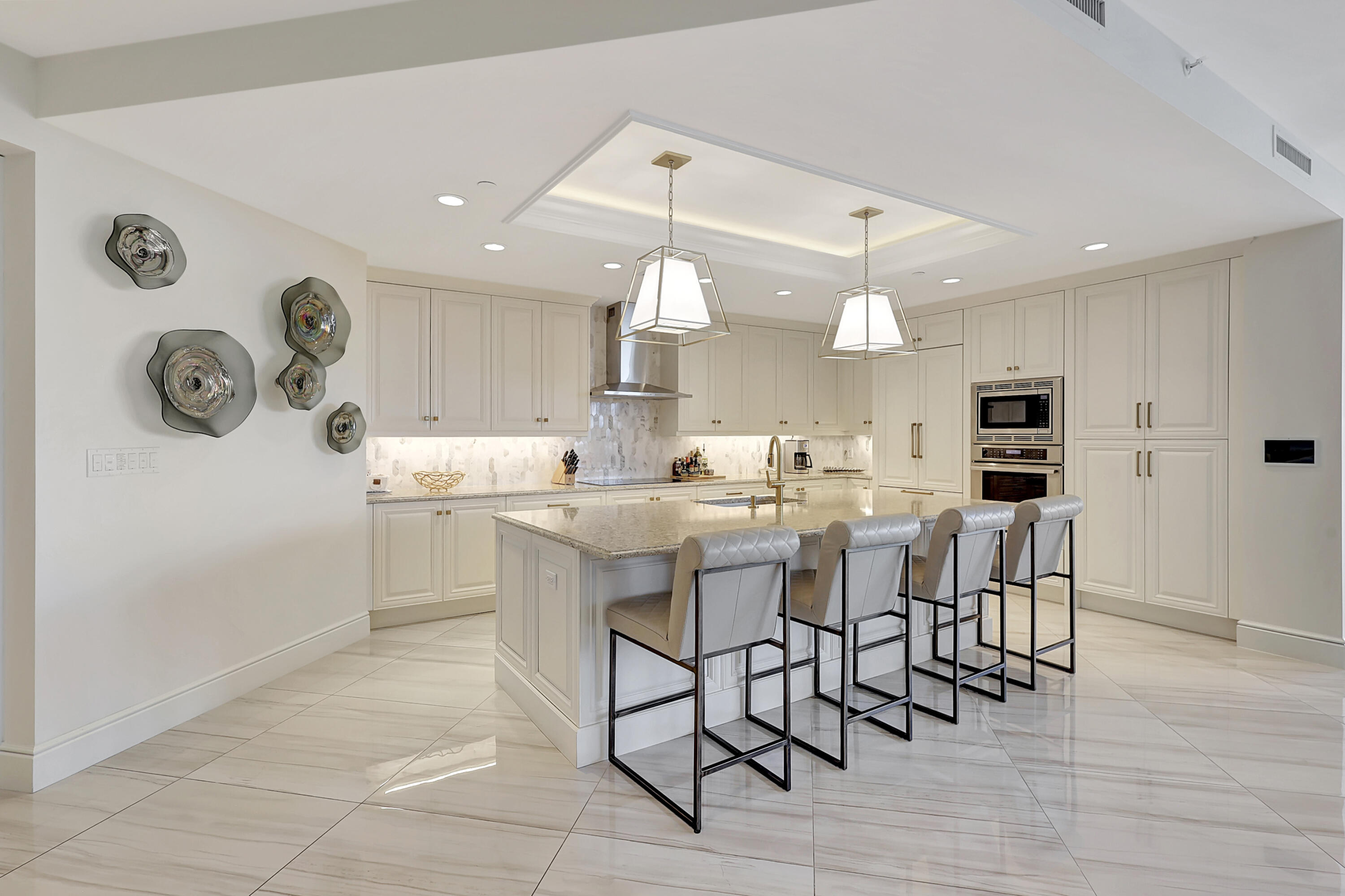 AZURE CONDO - Residential