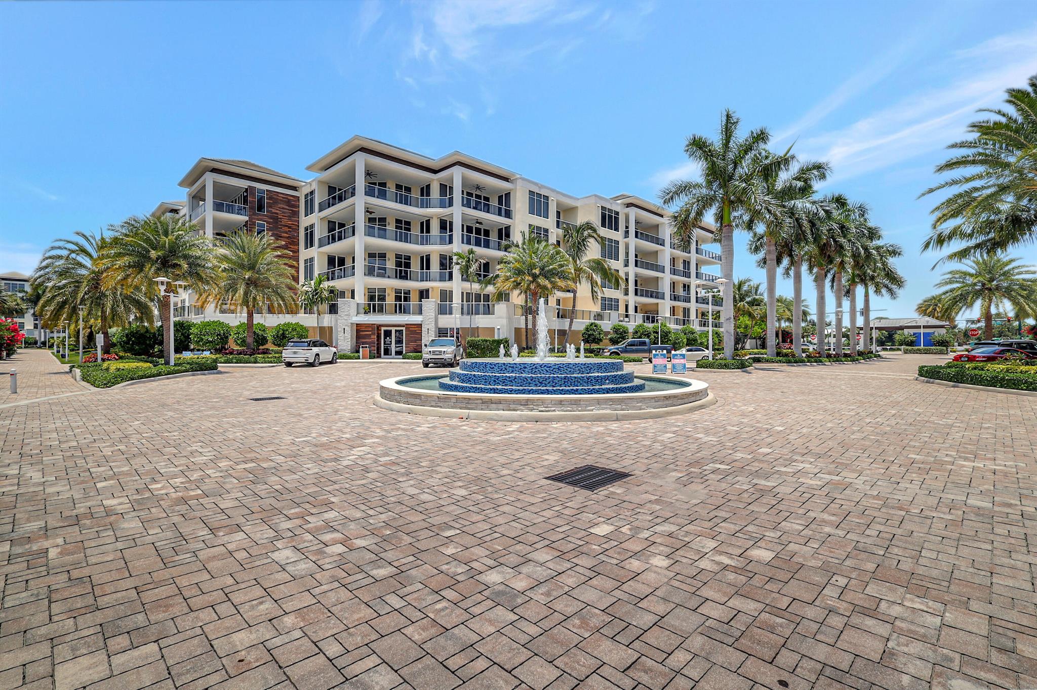 AZURE CONDO - Residential