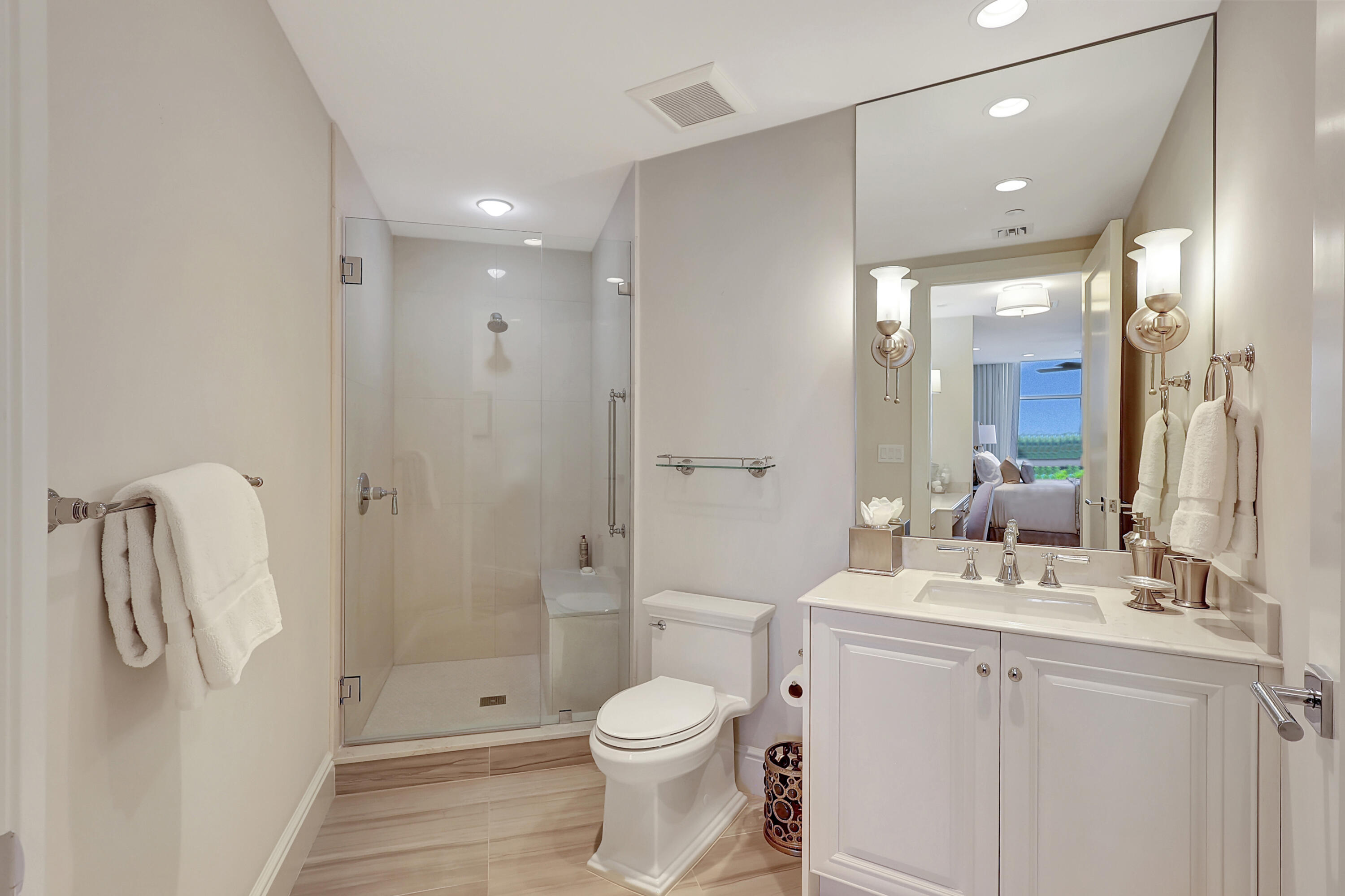 AZURE CONDO - Residential