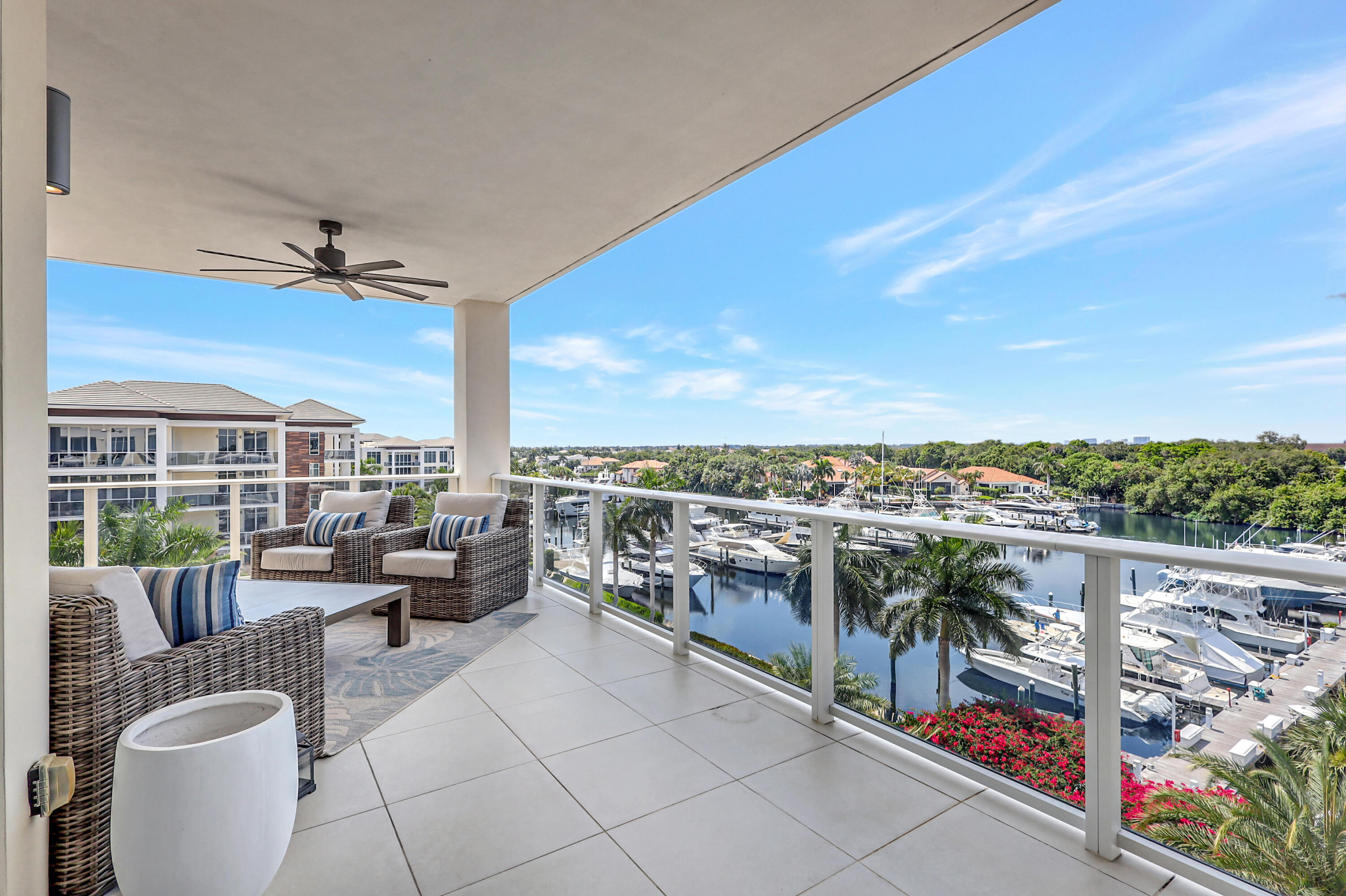 AZURE CONDO - Residential