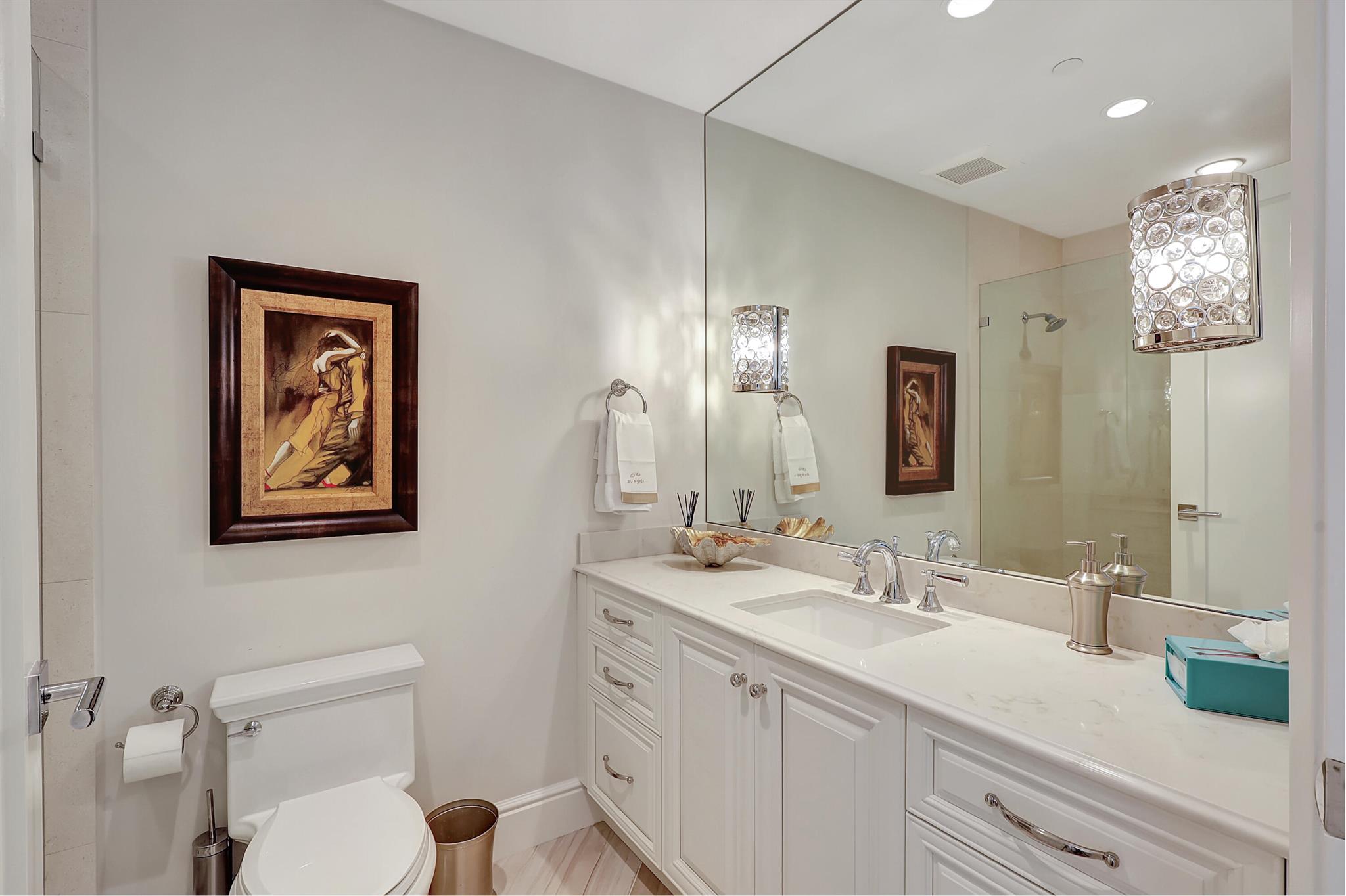 AZURE CONDO - Residential