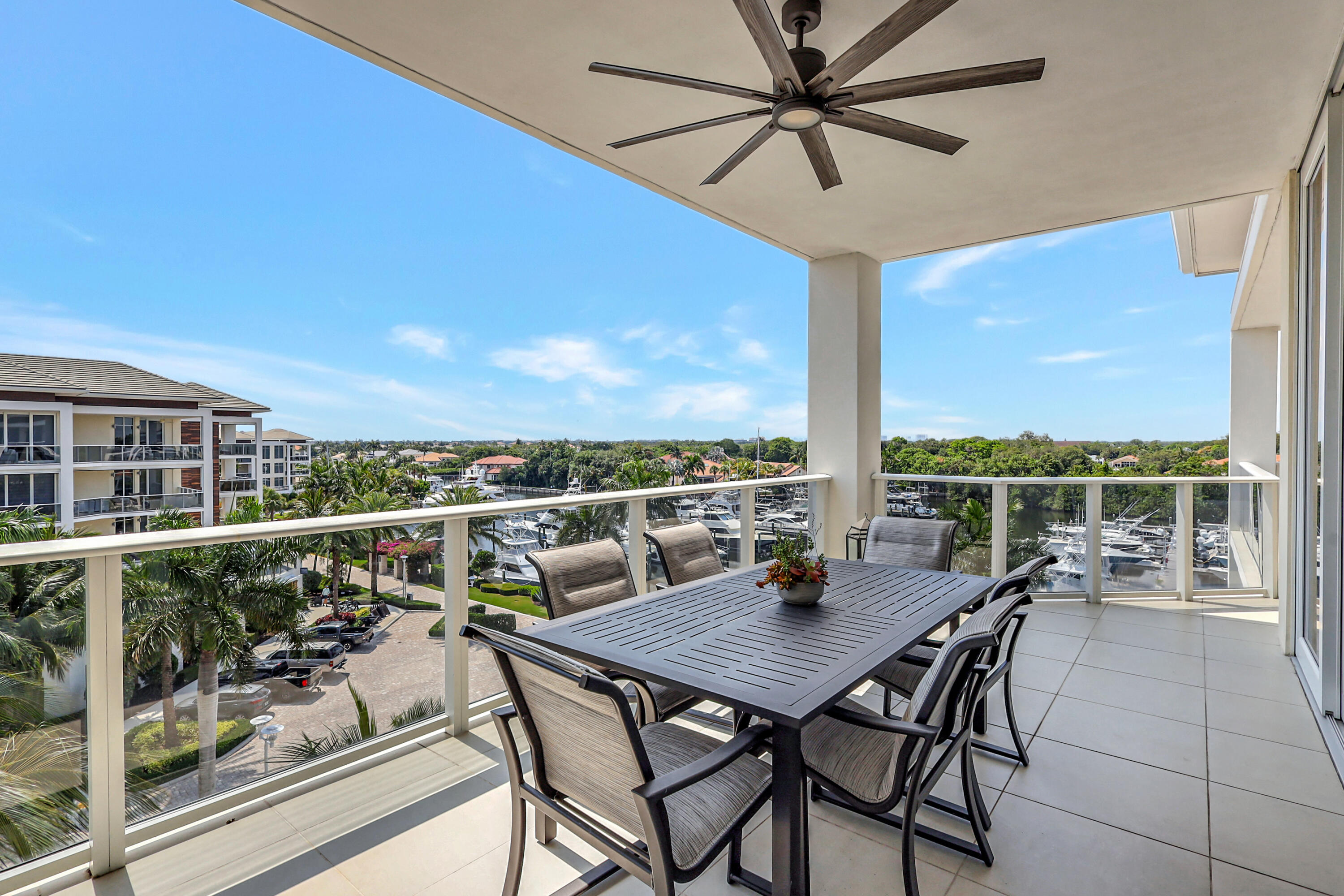 AZURE CONDO - Residential