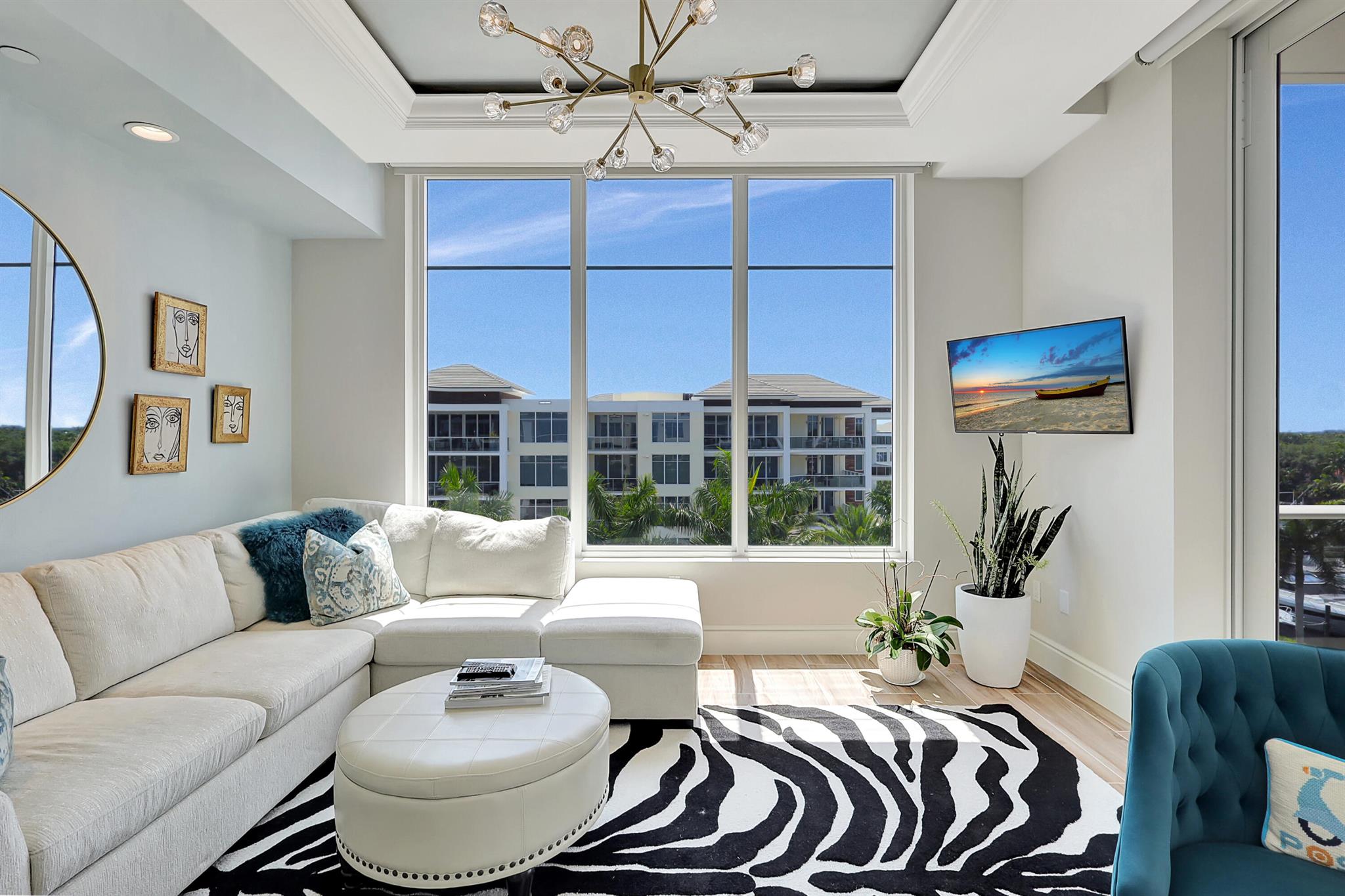 AZURE CONDO - Residential