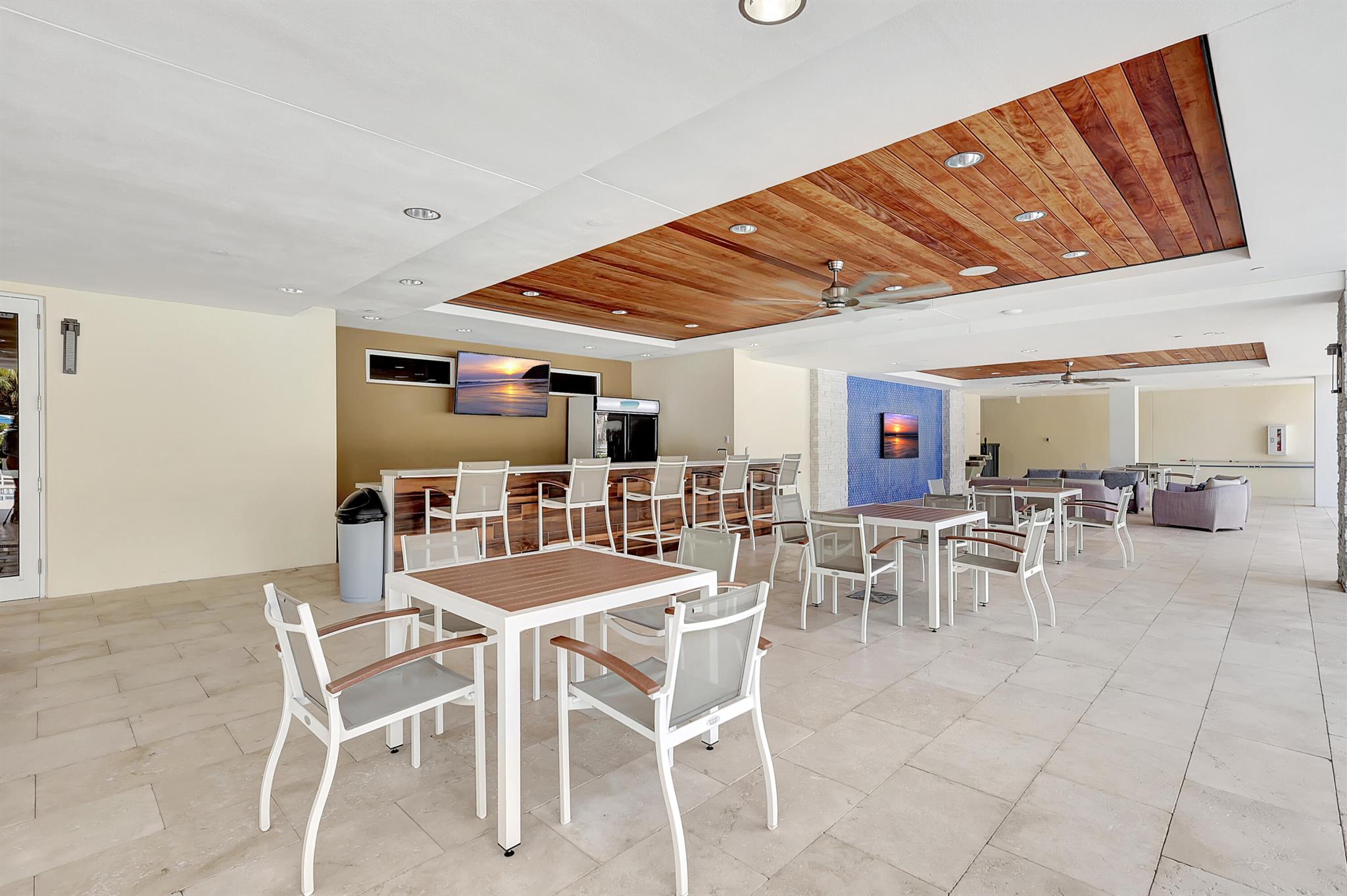 AZURE CONDO - Residential