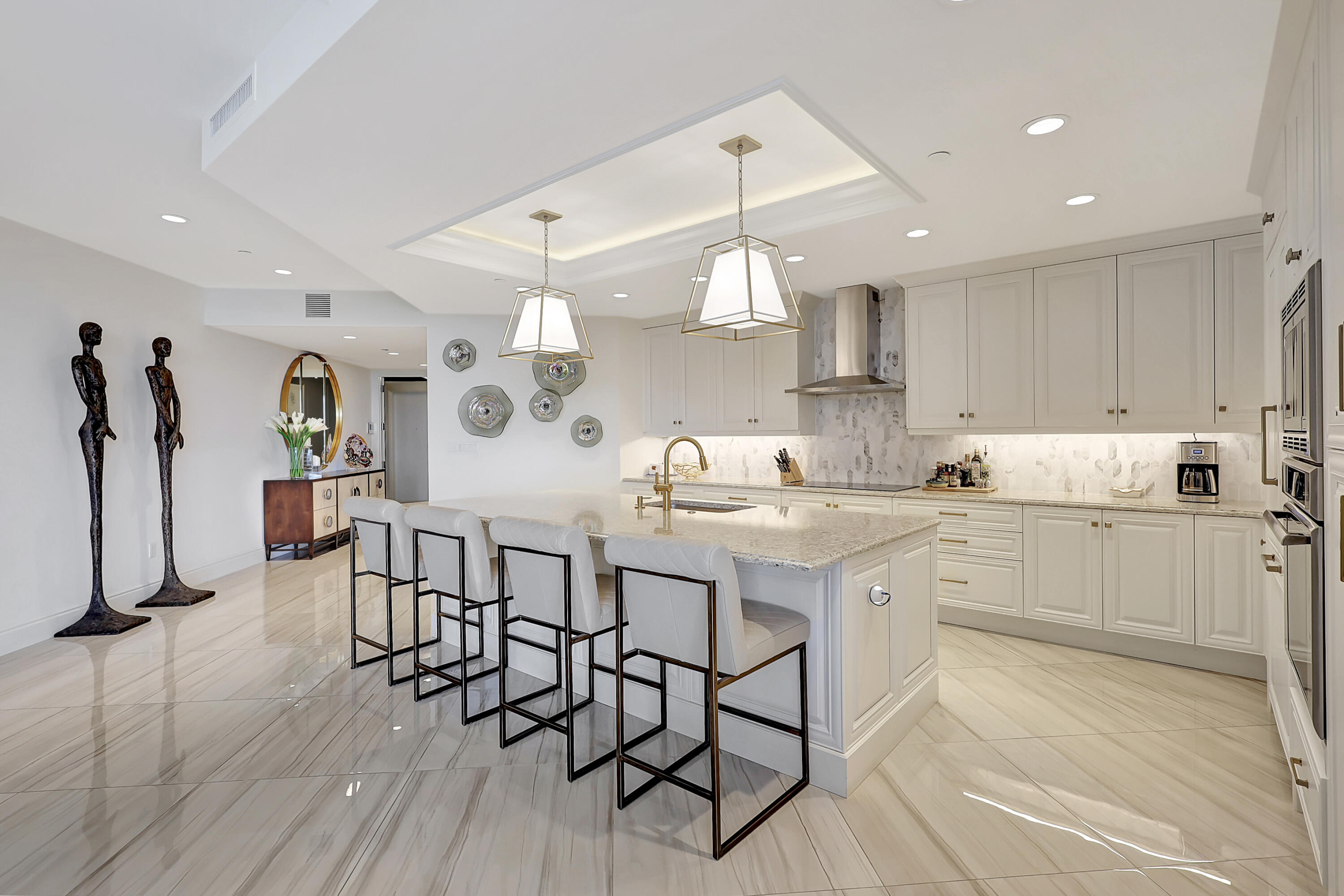 AZURE CONDO - Residential