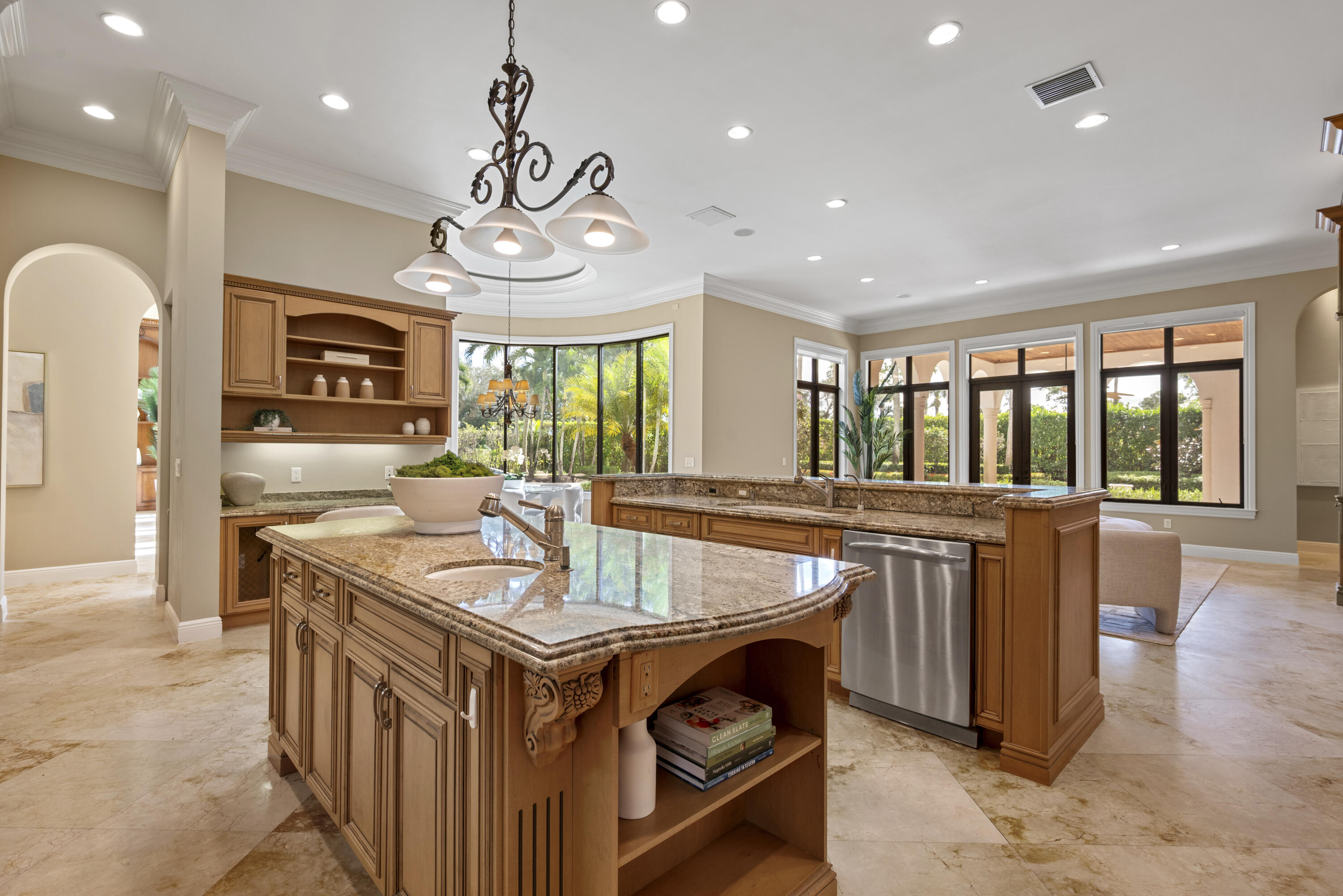 VINTAGE OAKS - Residential