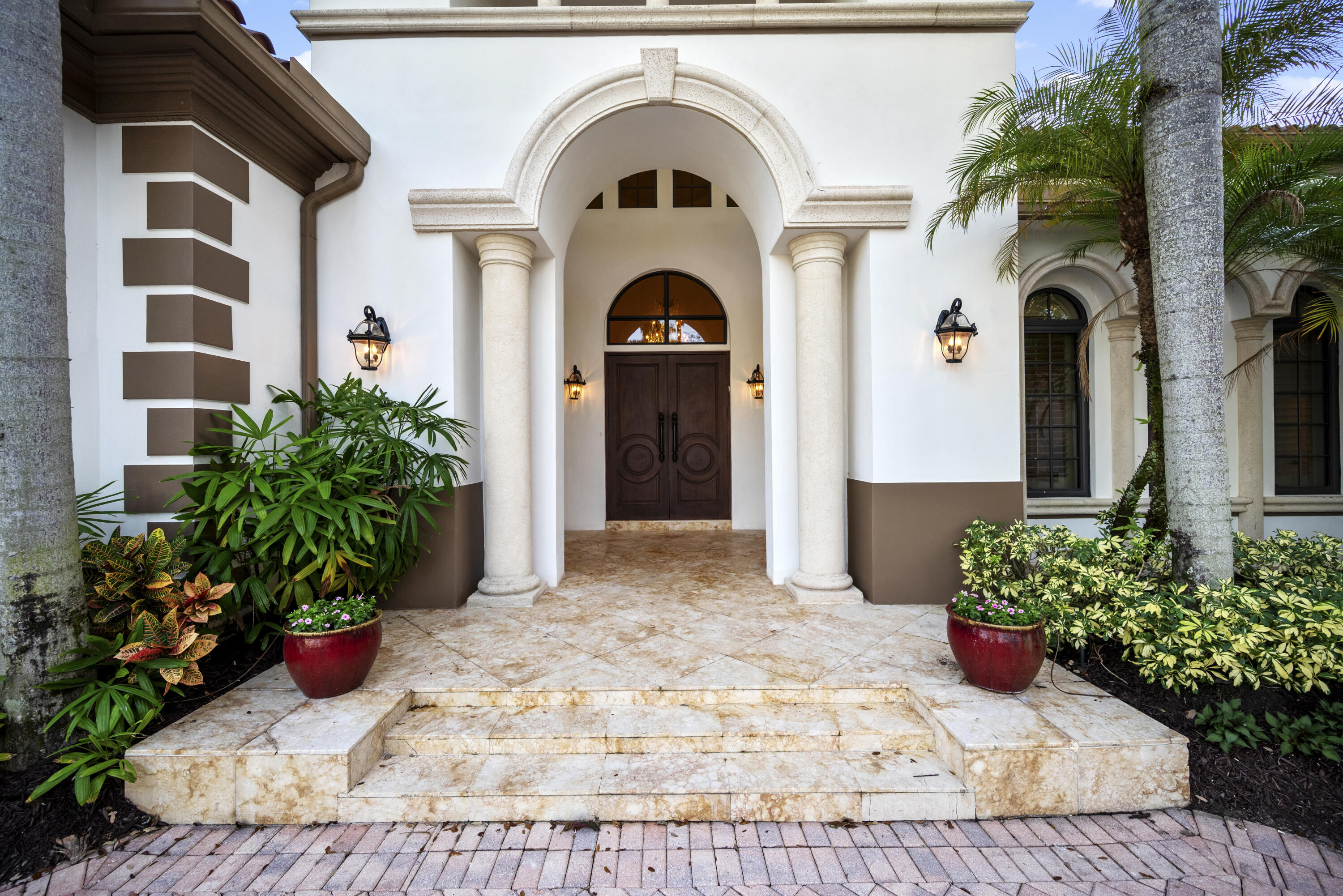 VINTAGE OAKS - Residential