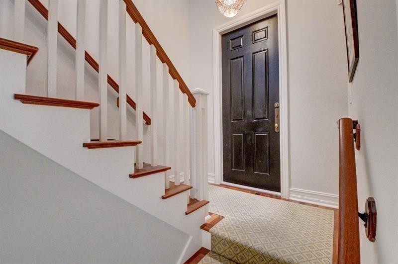 Mallory Square - Residential Lease