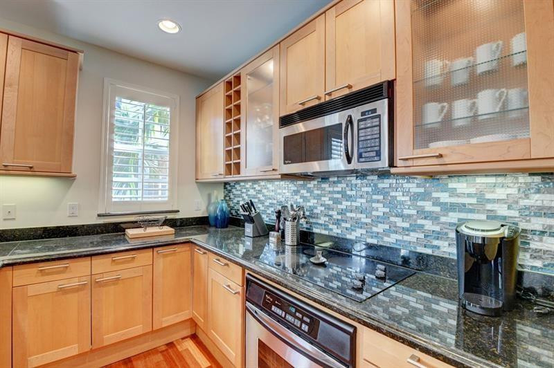 Mallory Square - Residential Lease