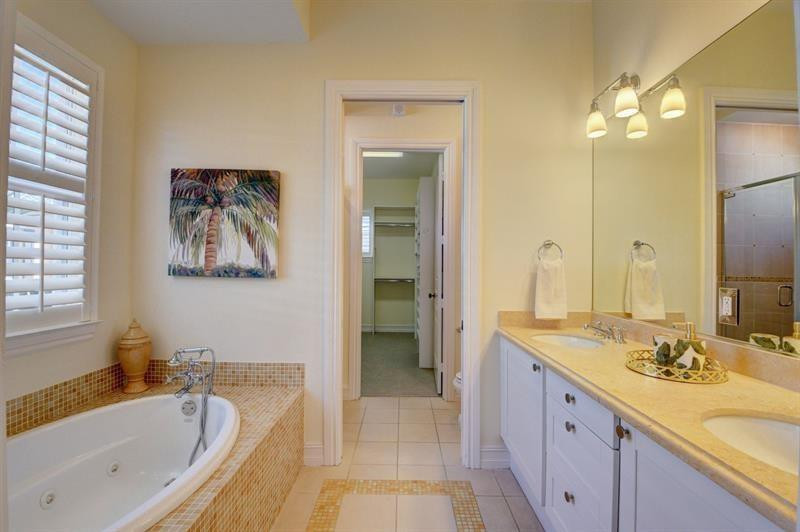 Mallory Square - Residential Lease