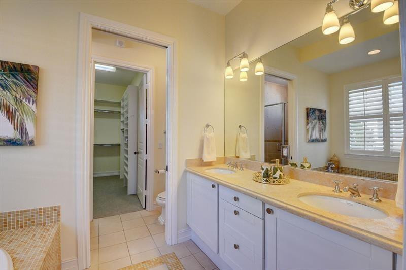 Mallory Square - Residential Lease