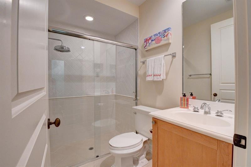 Mallory Square - Residential Lease