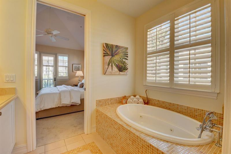 Mallory Square - Residential Lease
