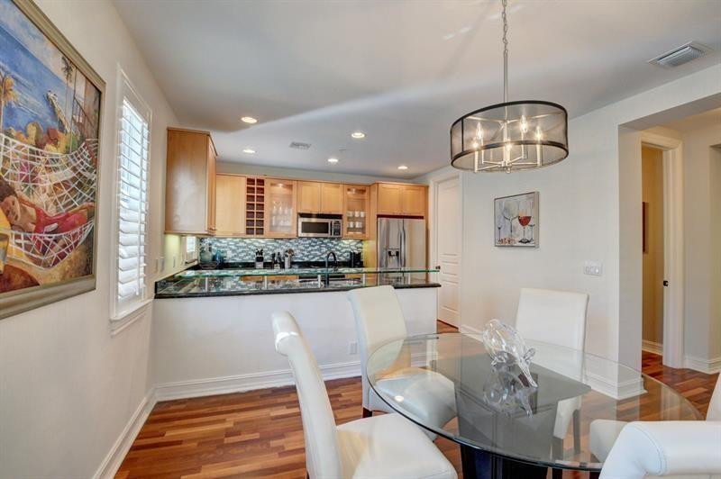 Mallory Square - Residential Lease