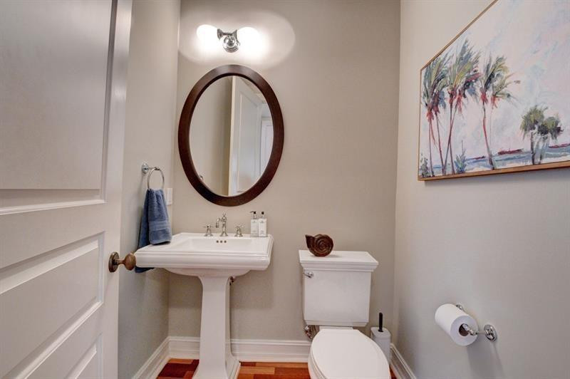 Mallory Square - Residential Lease