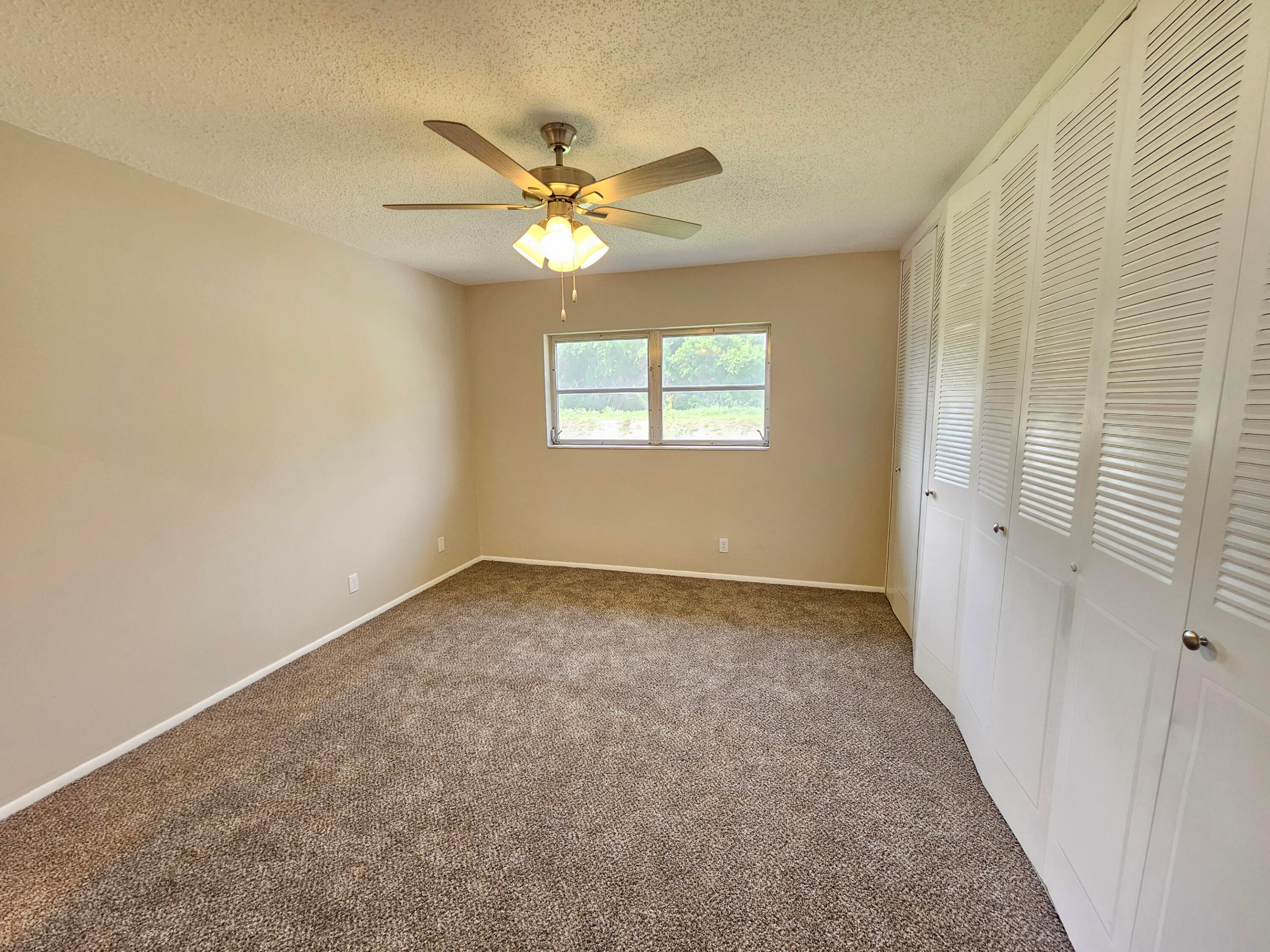 CRESTHAVEN VILLAS CONDO 26 - Residential