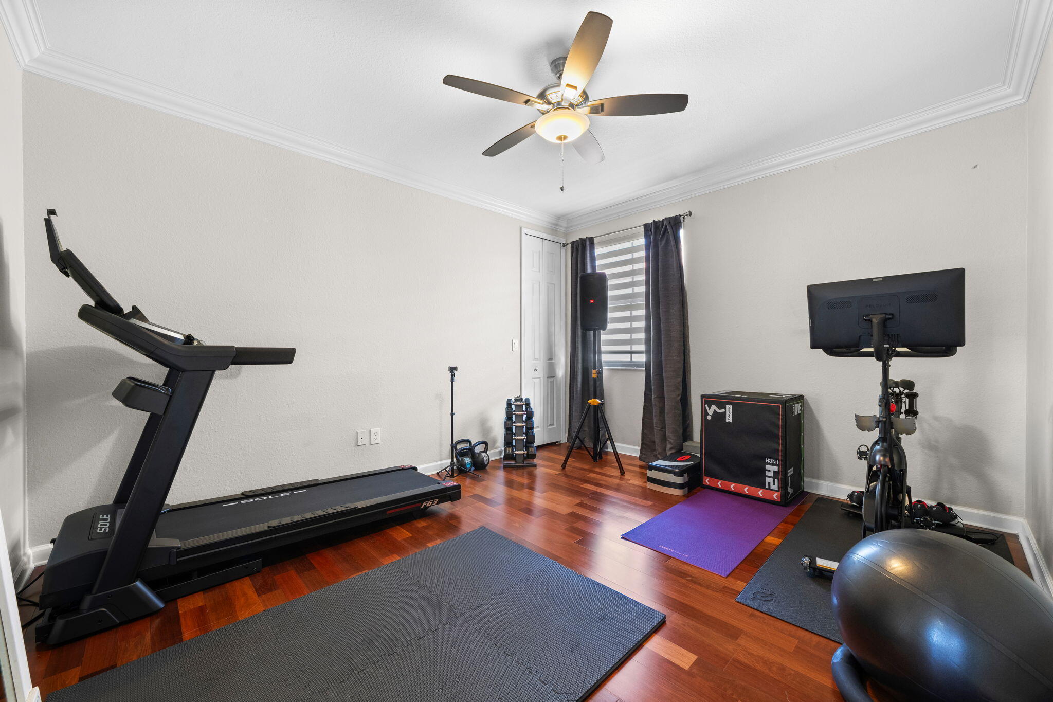 HARBOUR LAKES ESTATES - Residential