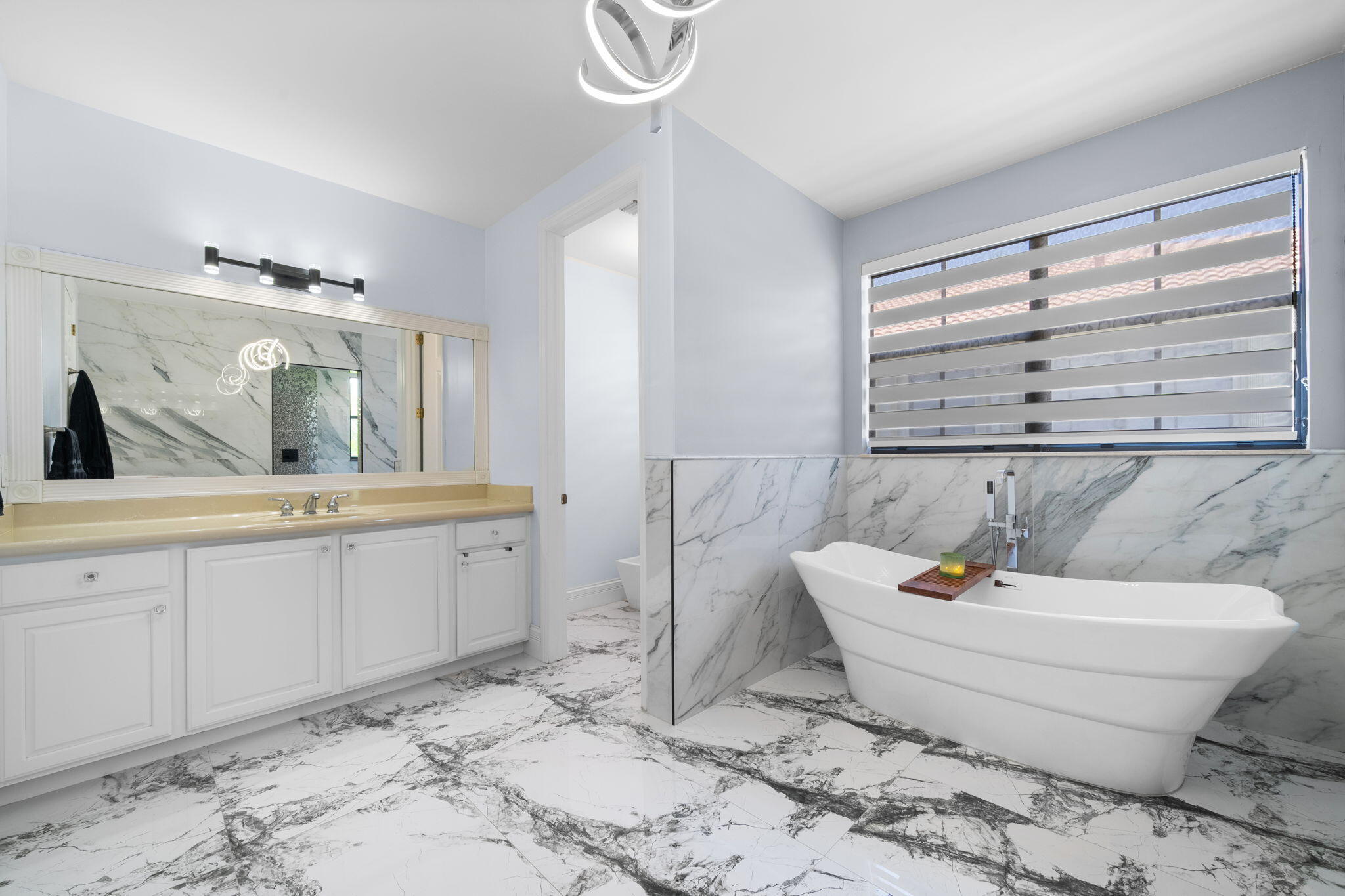 HARBOUR LAKES ESTATES - Residential