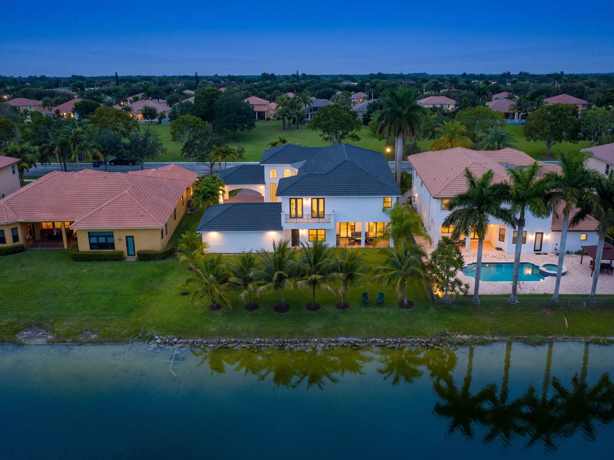 HARBOUR LAKES ESTATES - Residential
