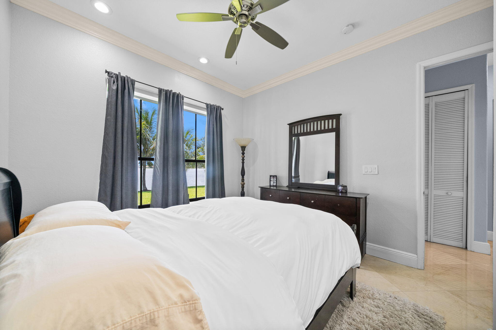 HARBOUR LAKES ESTATES - Residential