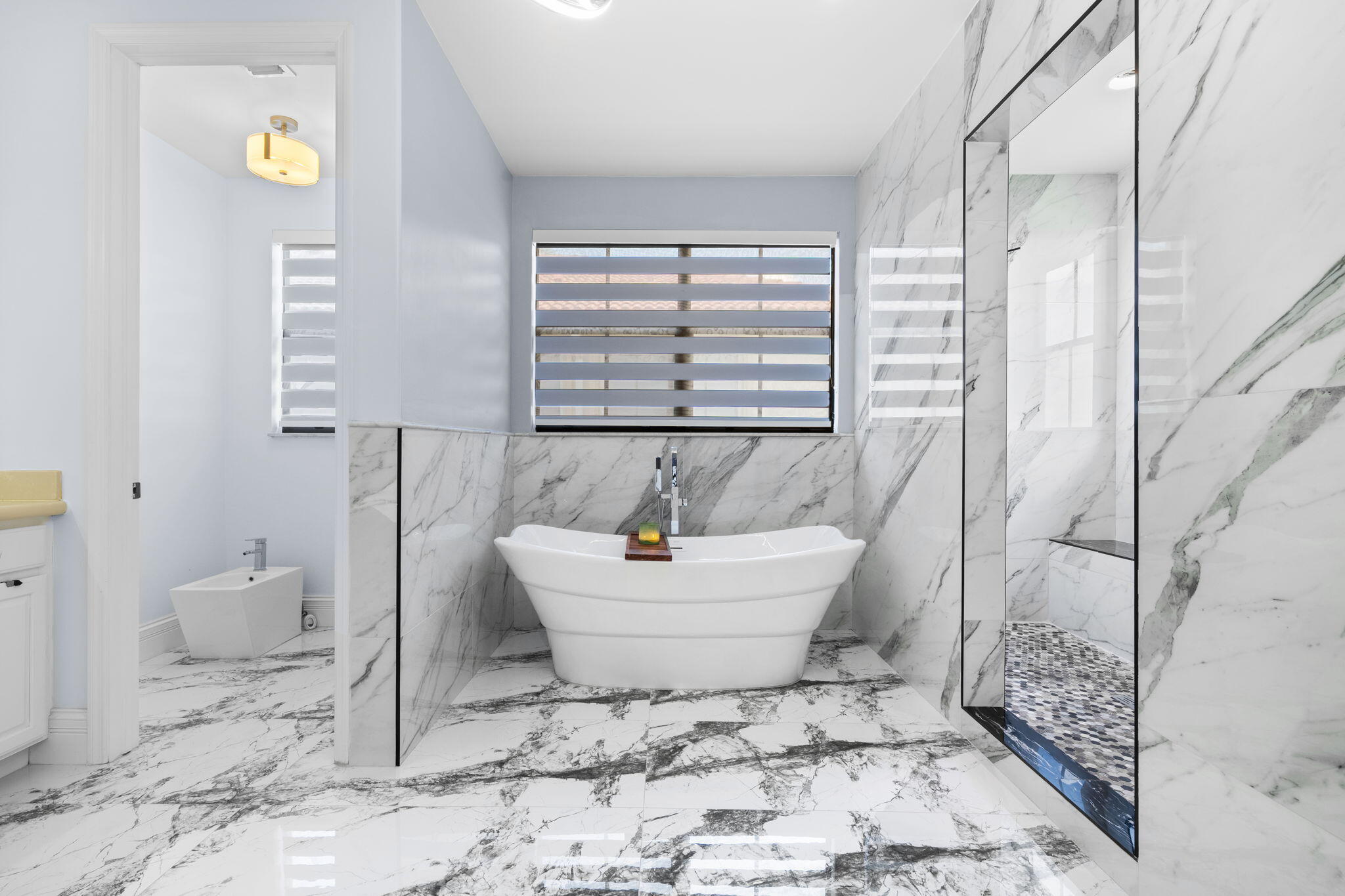 HARBOUR LAKES ESTATES - Residential