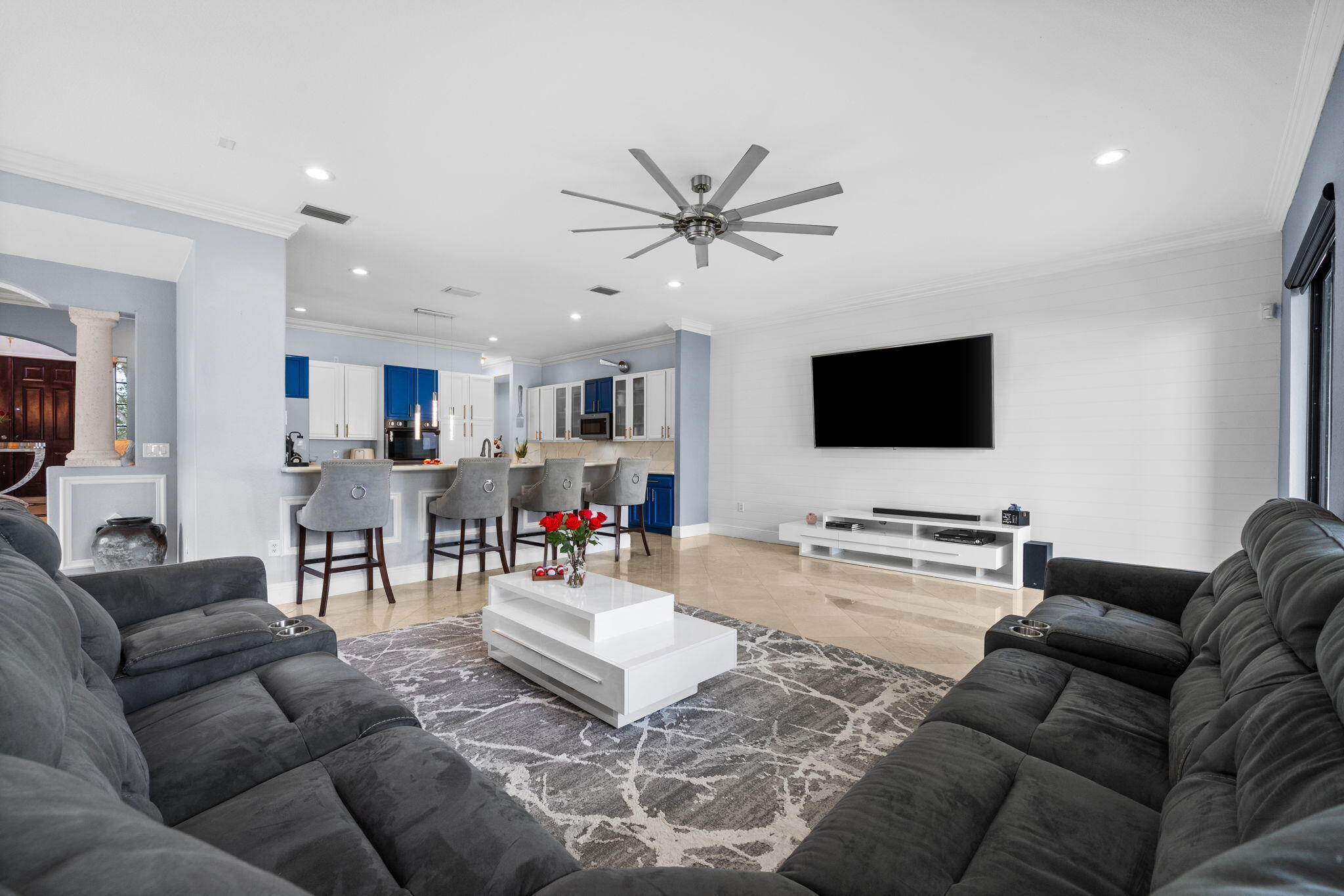 HARBOUR LAKES ESTATES - Residential
