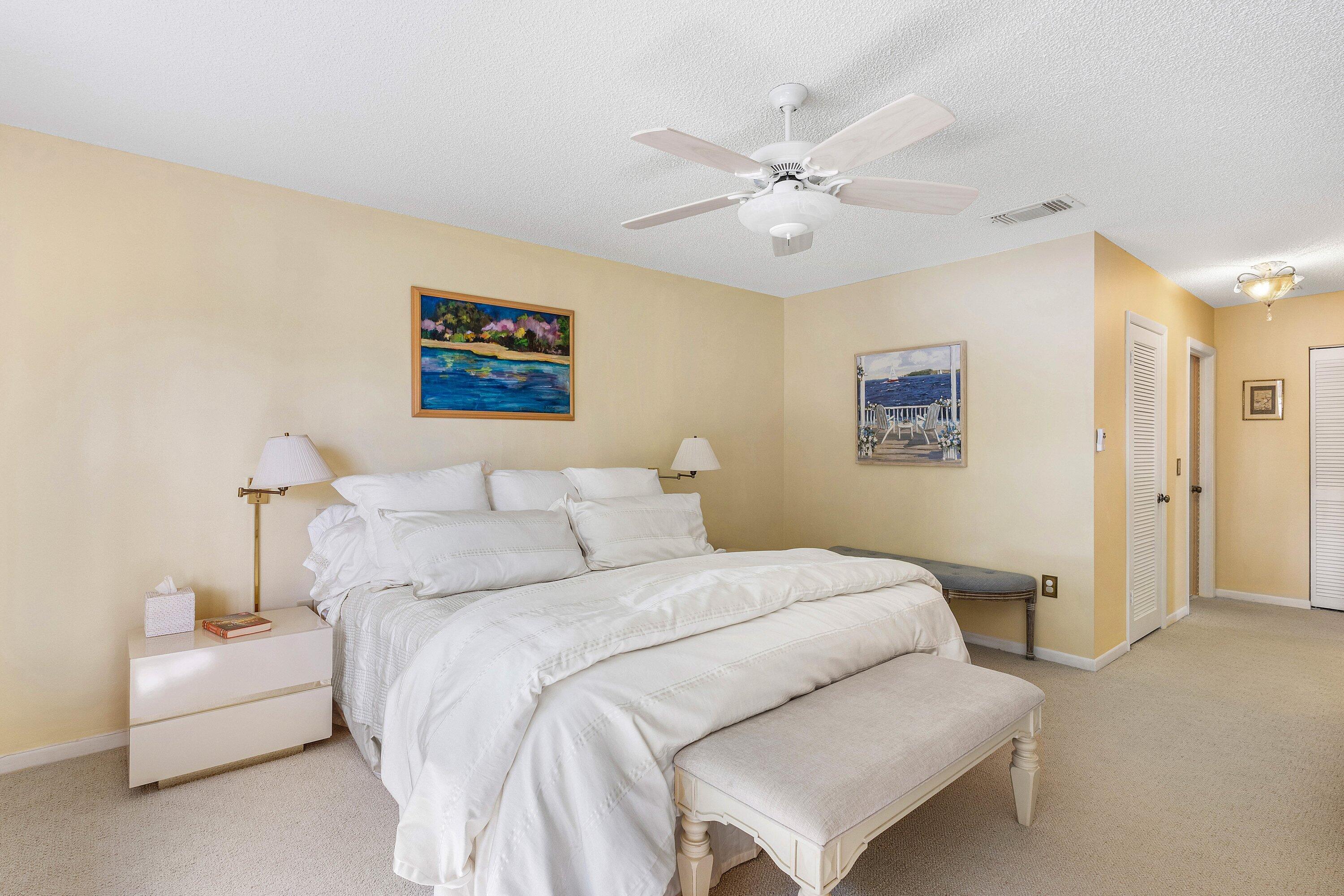 STRATFORD AT HUNTERS RUN CONDO - Residential