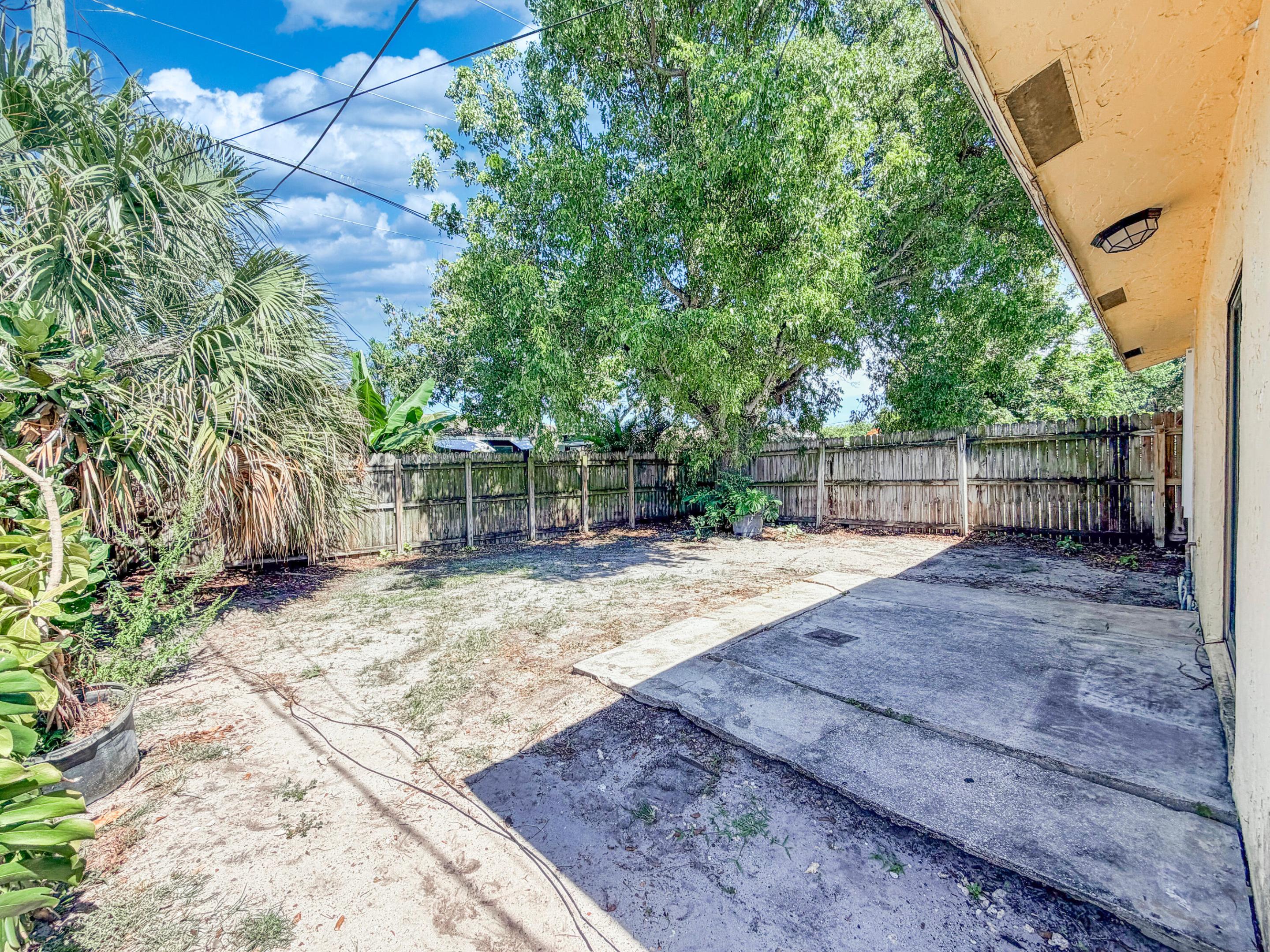 CHATHAM HILLS - Residential Lease