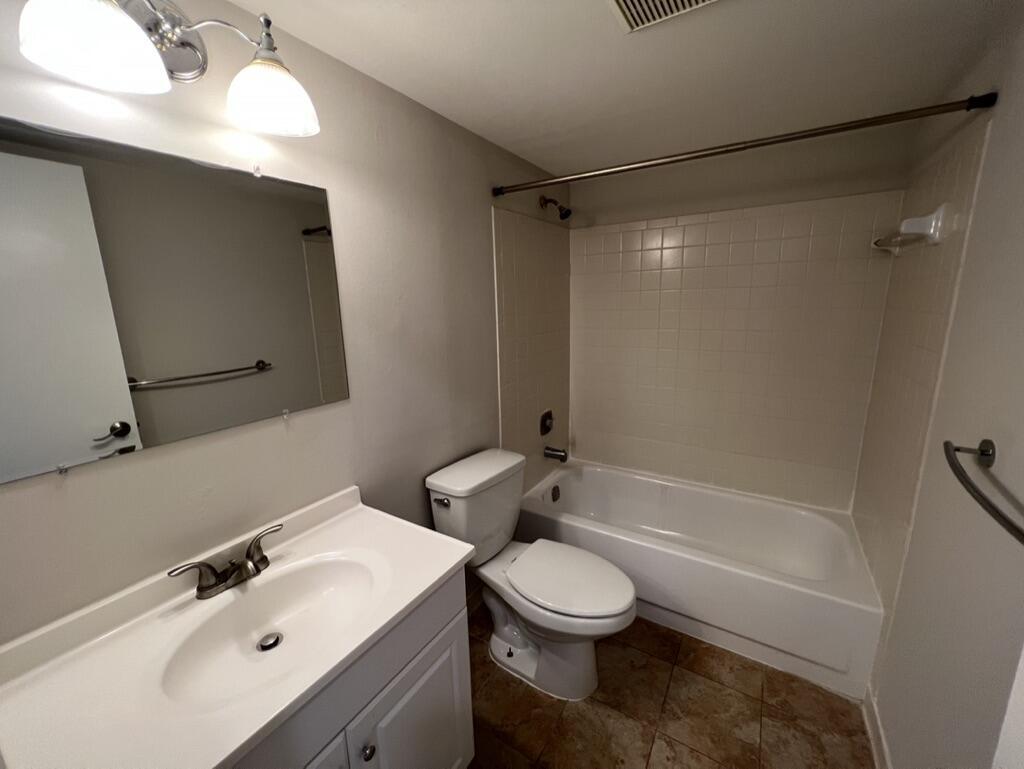 CHATHAM HILLS - Residential Lease