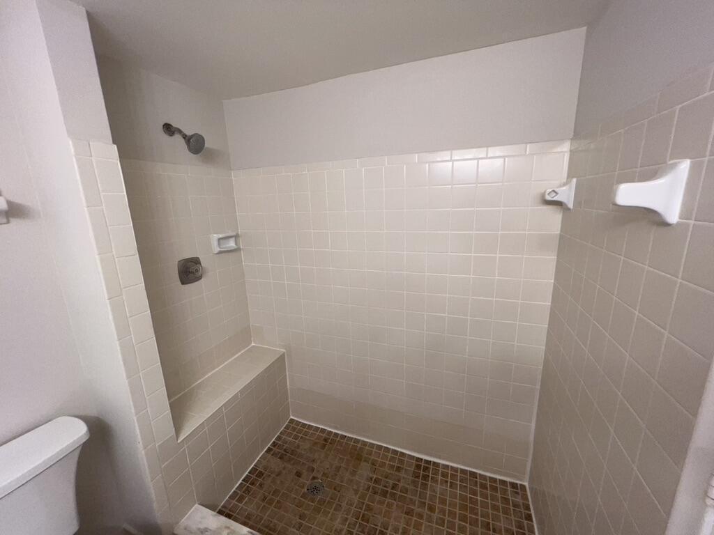 CHATHAM HILLS - Residential Lease