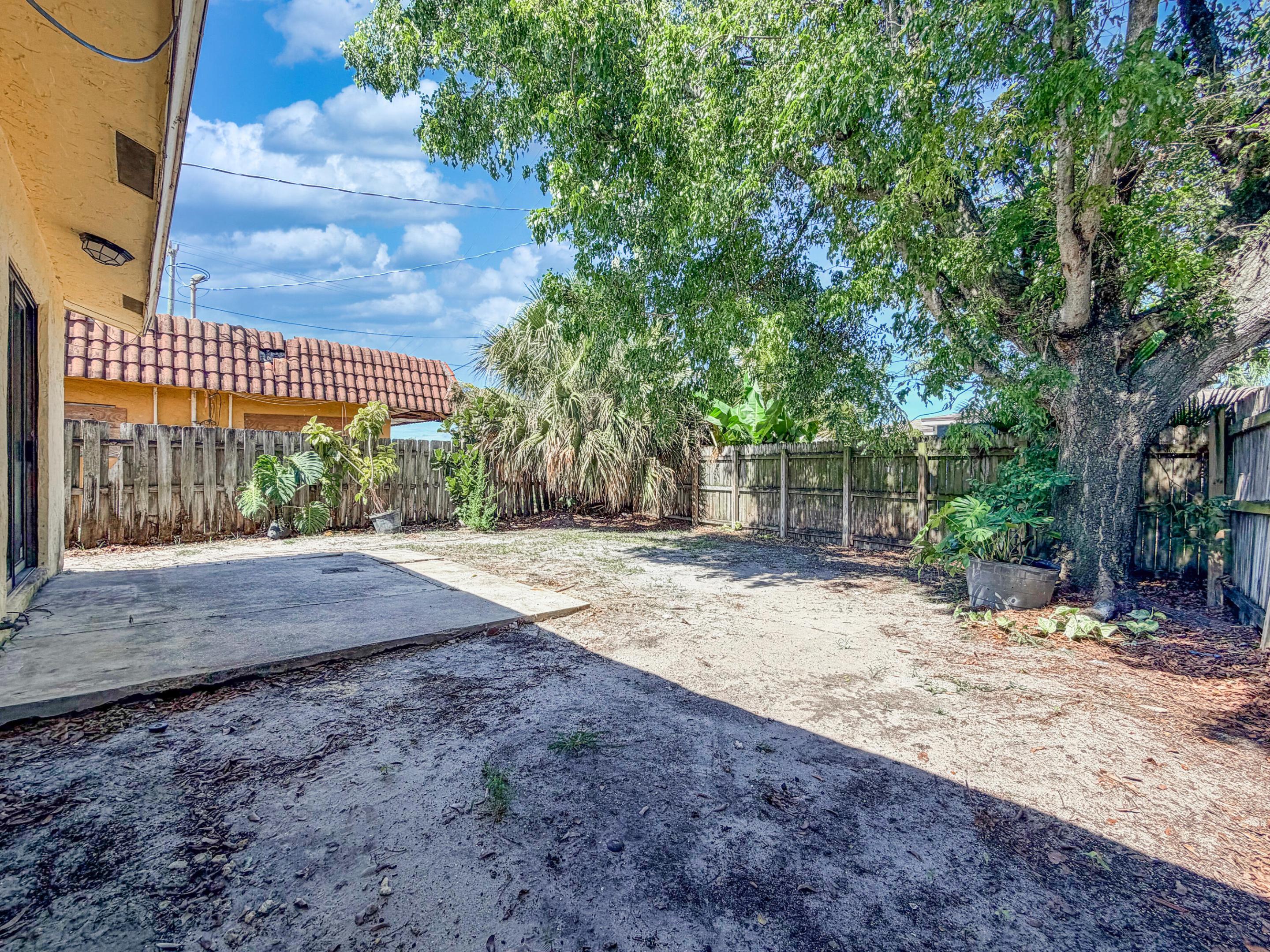 CHATHAM HILLS - Residential Lease