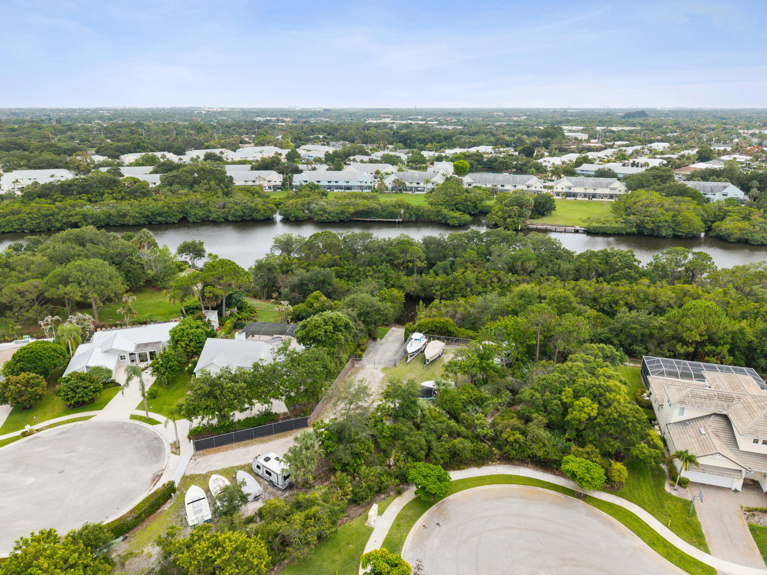 JUPITER LANDINGS - Residential