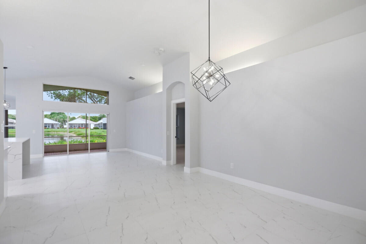 VALENCIA LAKES 2 - Residential