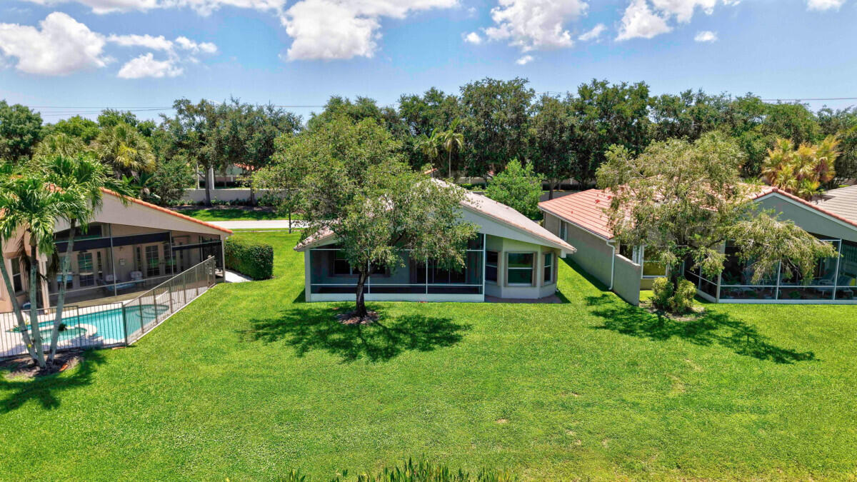 VALENCIA LAKES 2 - Residential