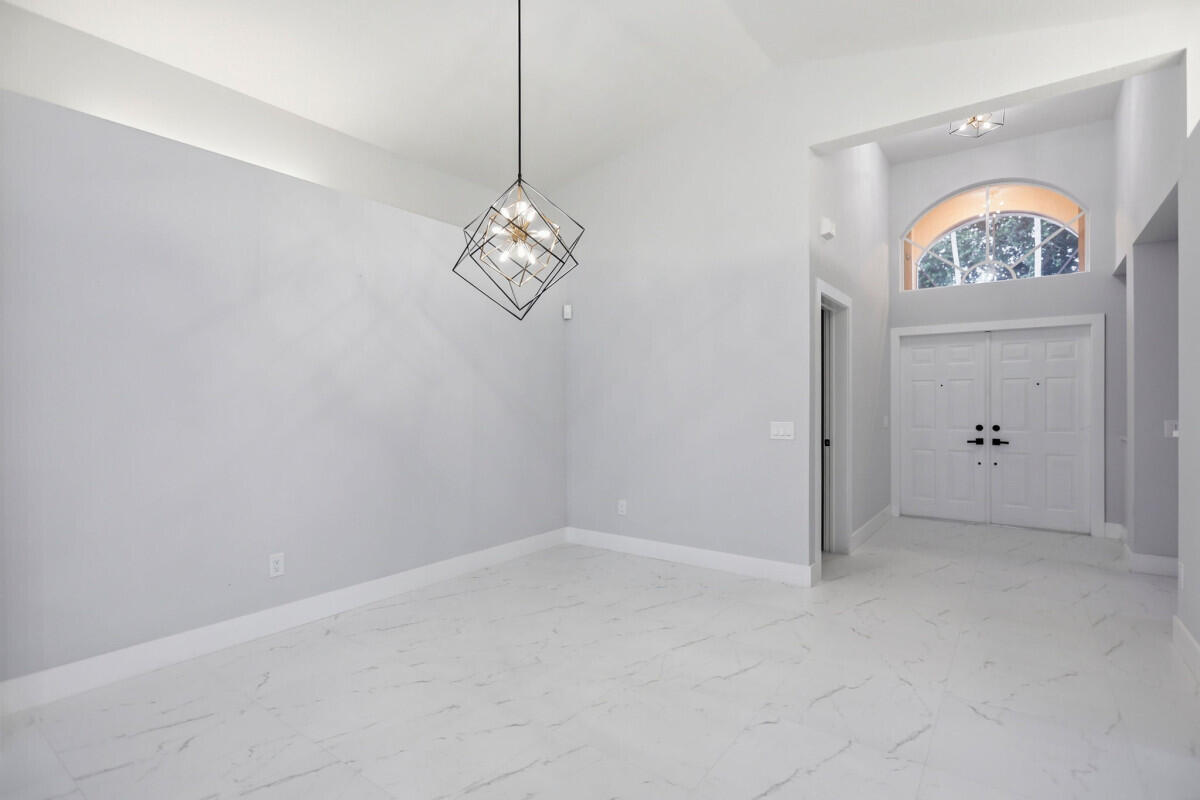VALENCIA LAKES 2 - Residential