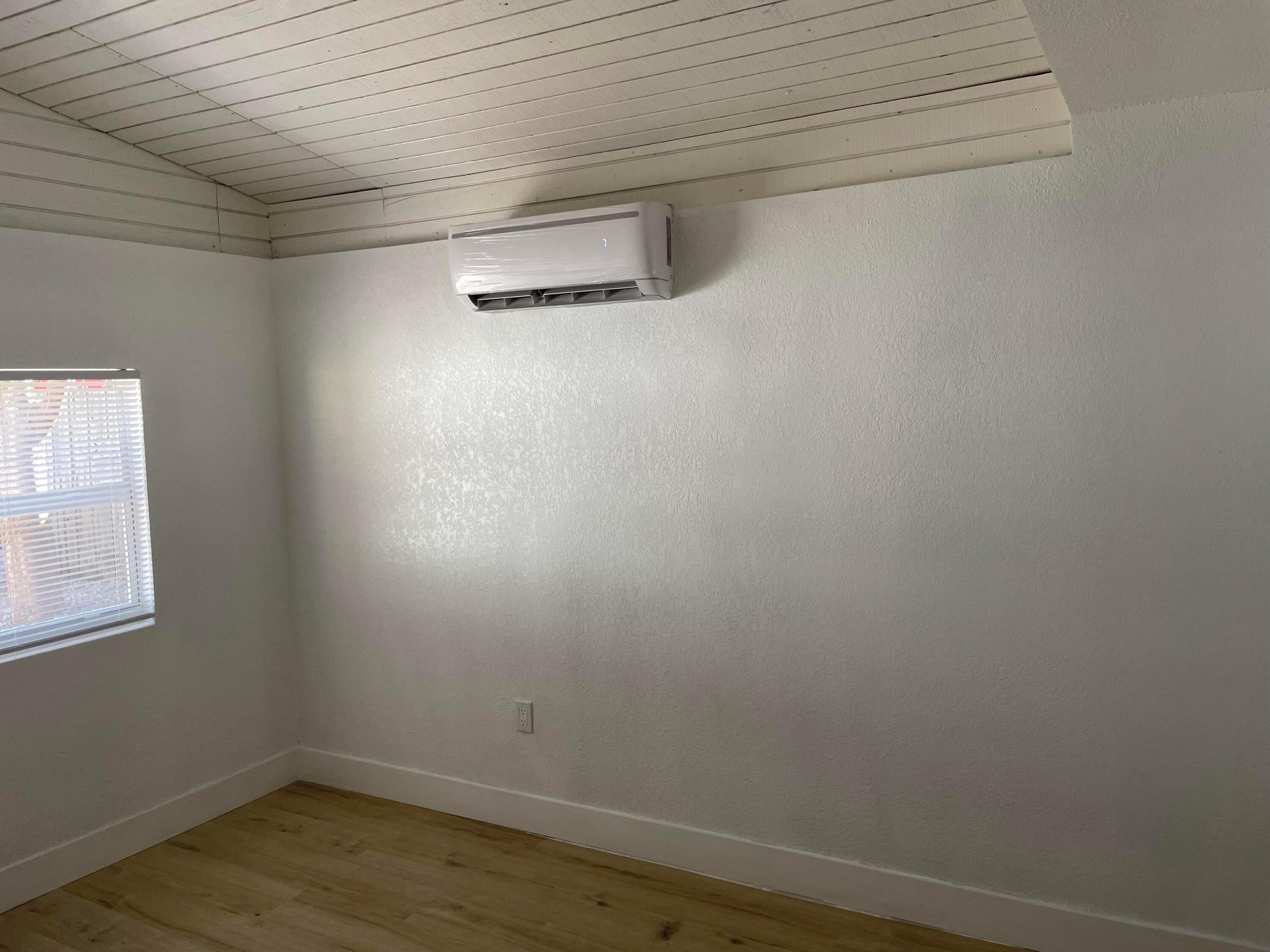 POMPANO BEACH HIGHLANDS 7TH SEC - Residential Lease