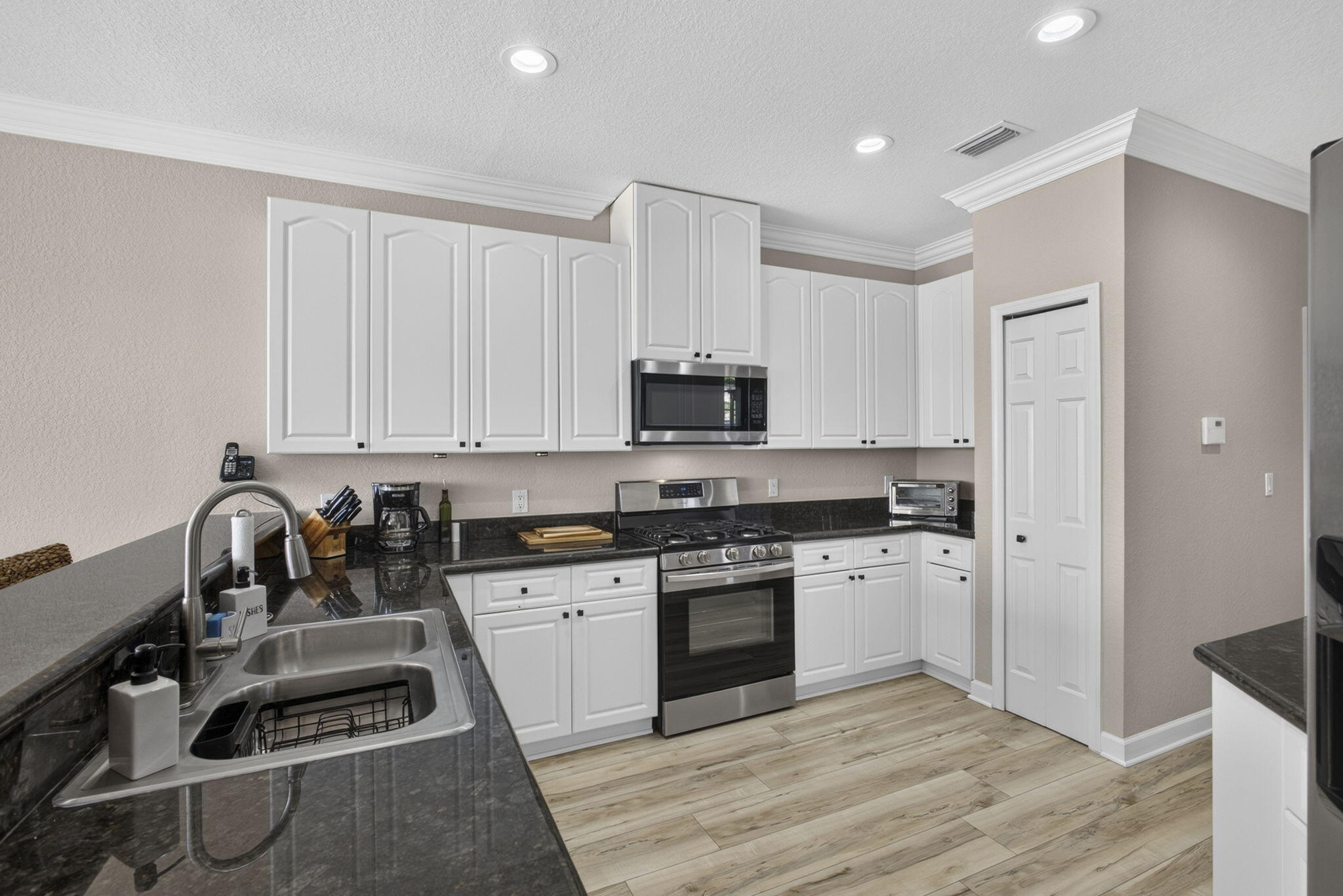 BLACK DIAMOND PH 2 - Residential