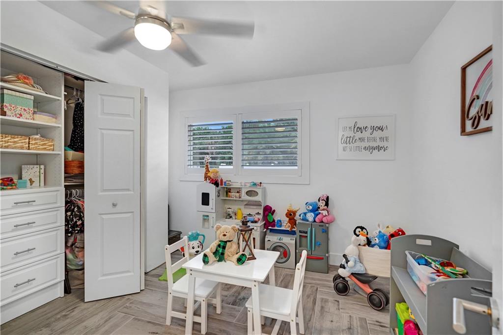 AVALON GARDEN ESTATES - Residential