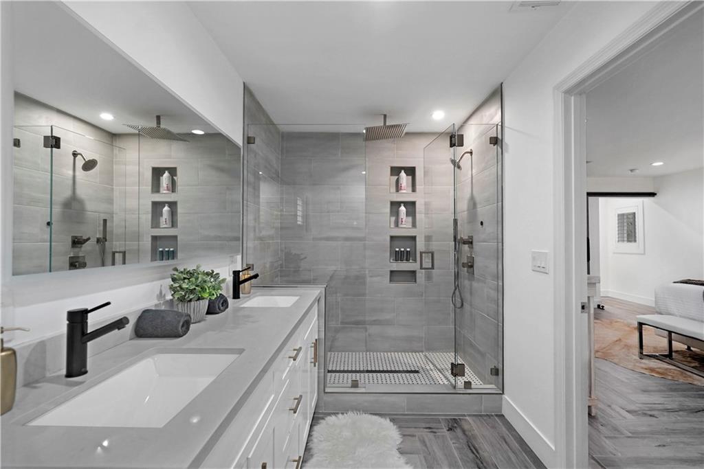 AVALON GARDEN ESTATES - Residential